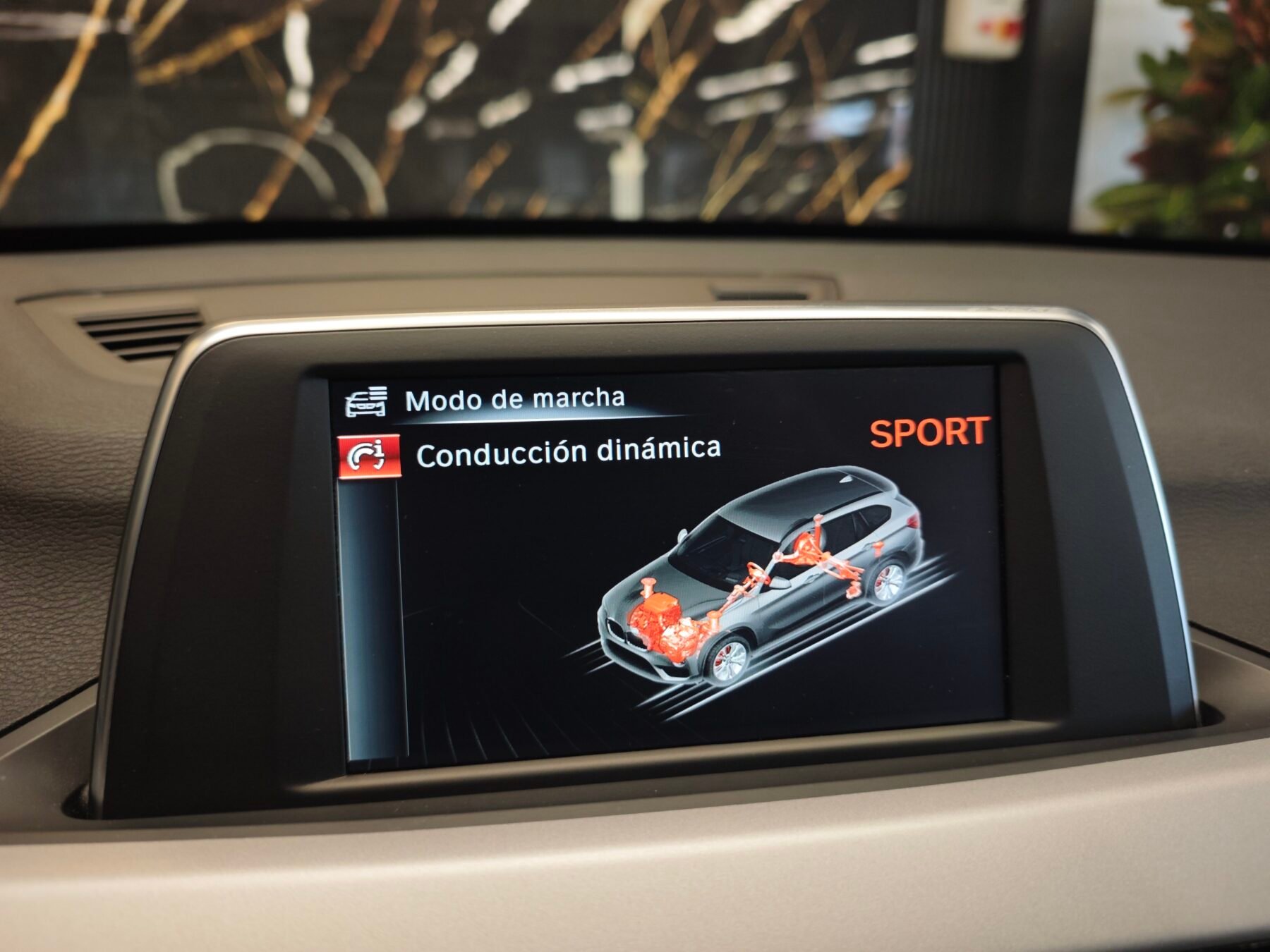 BMW X1 118d Motor 2000 150cv X Line+Mpaket interior