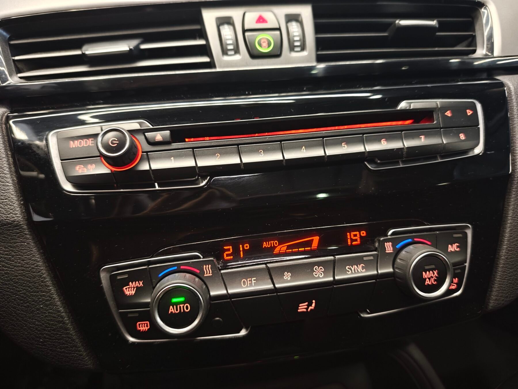 BMW X1 118d Motor 2000 150cv X Line+Mpaket interior