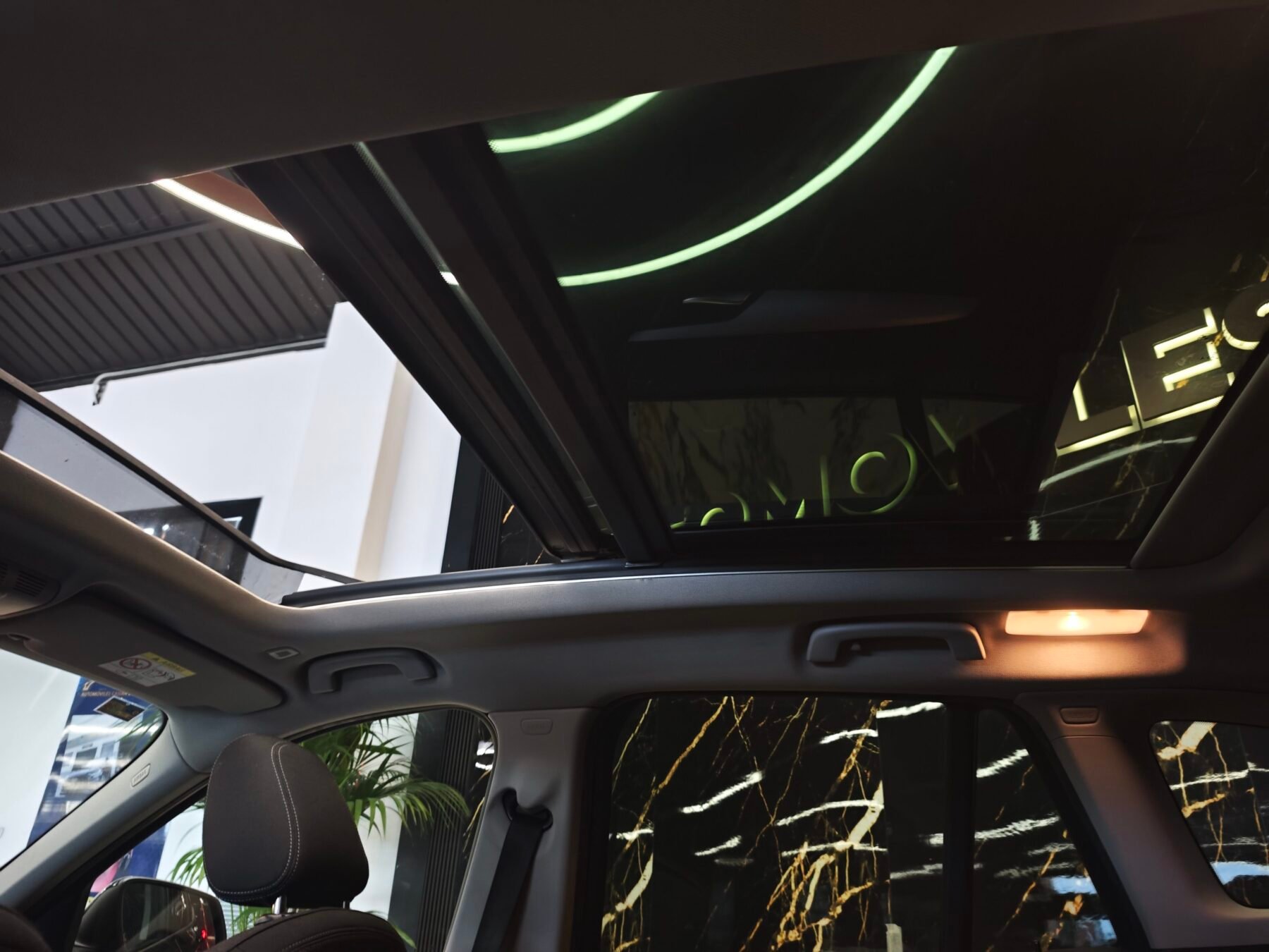 BMW X1 118d Motor 2000 150cv X Line+Mpaket interior