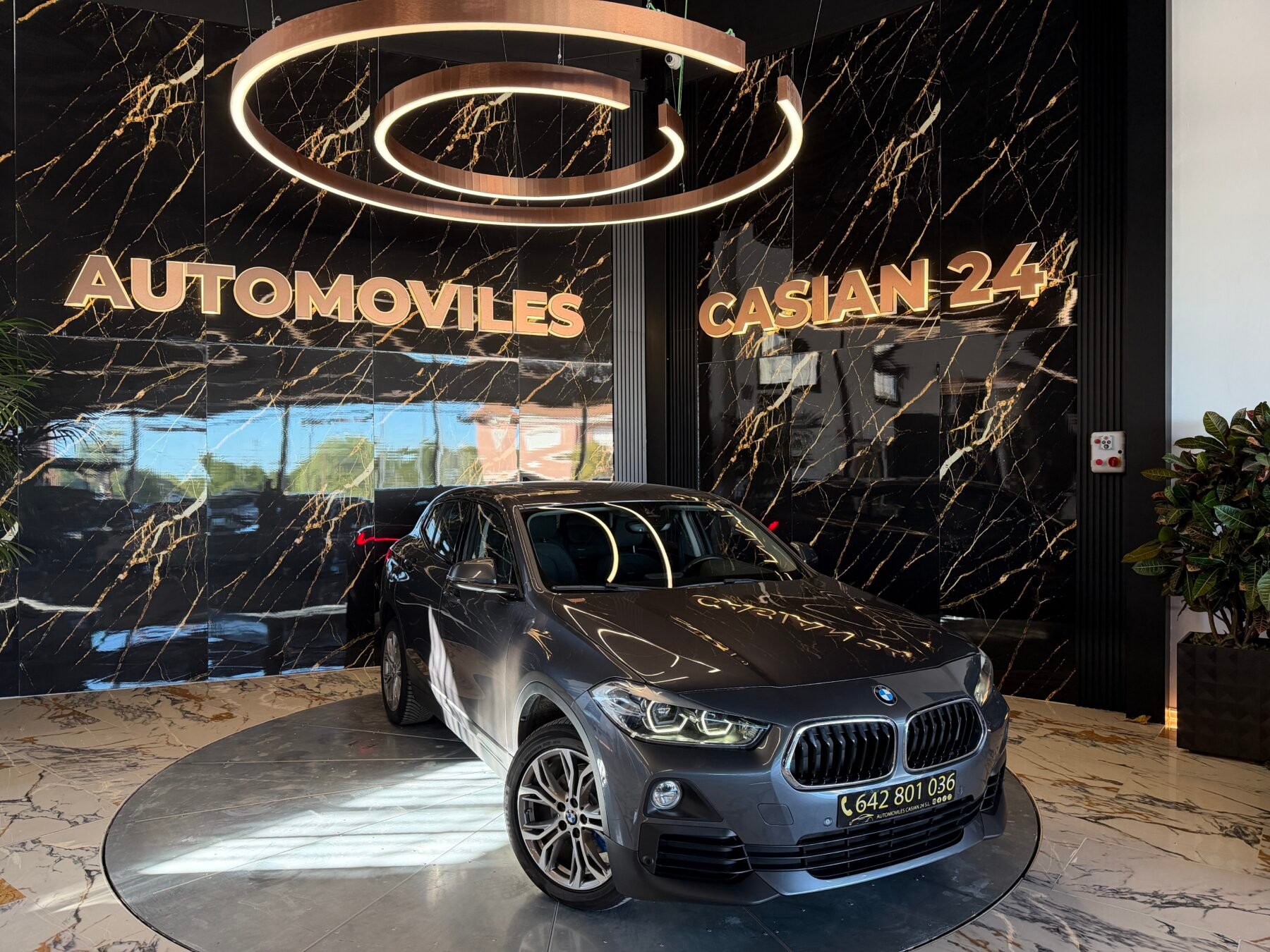 BMW X2 118d Motor 2000 150cv X Line+Mpaket interior