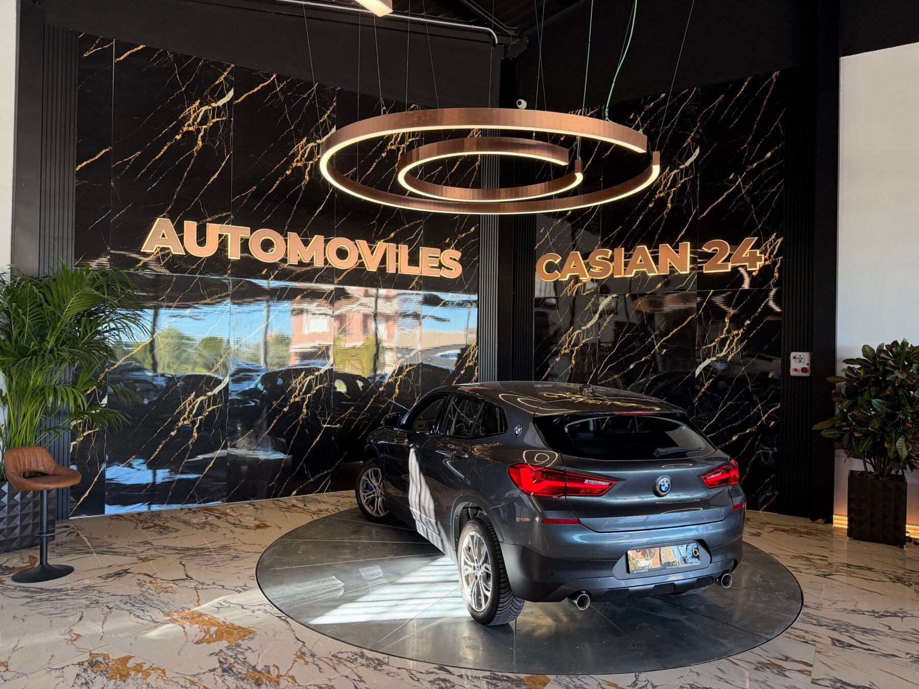 BMW X2 118d Motor 2000 150cv X Line+Mpaket interior