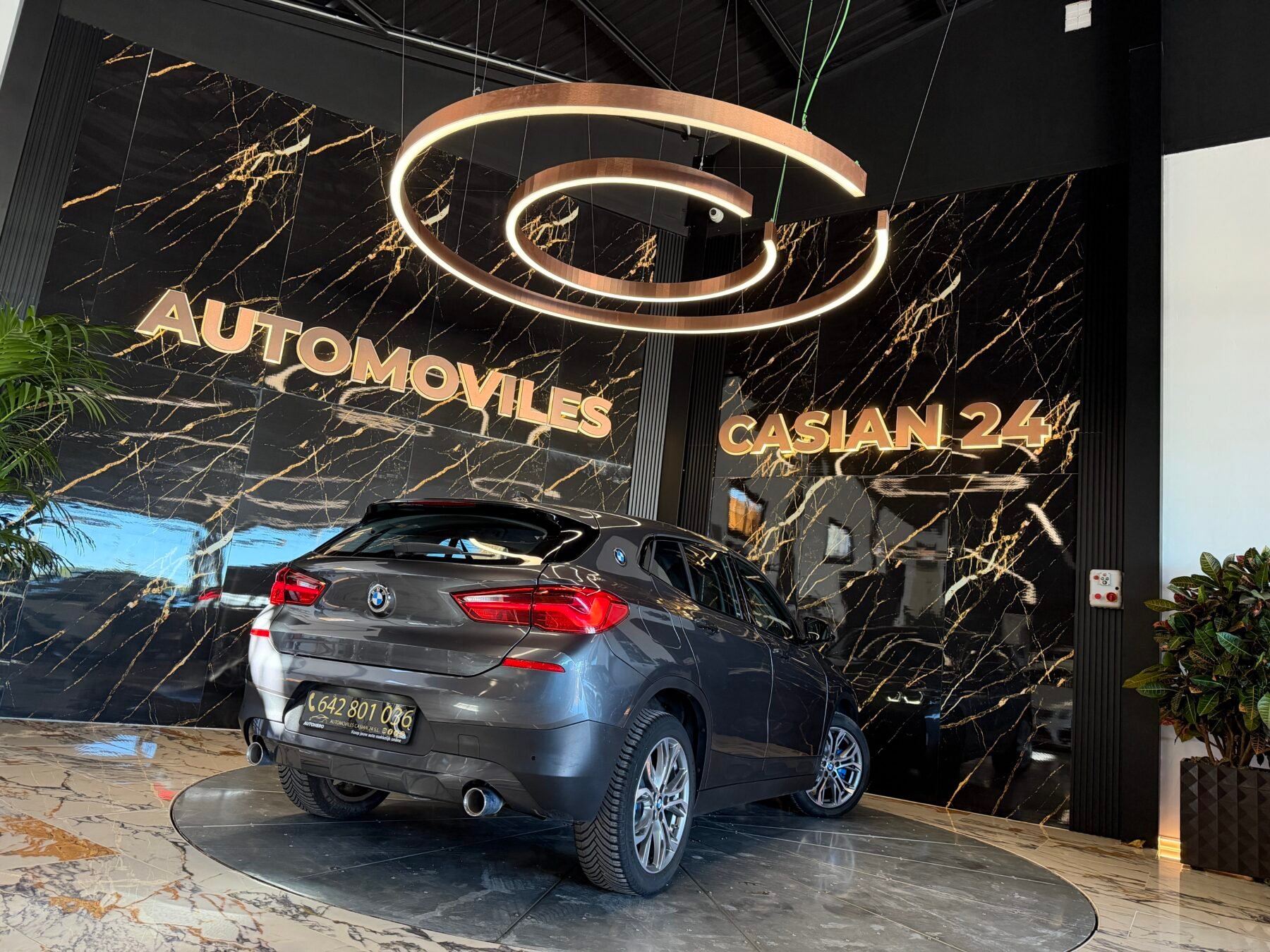 BMW X2 118d Motor 2000 150cv X Line+Mpaket interior