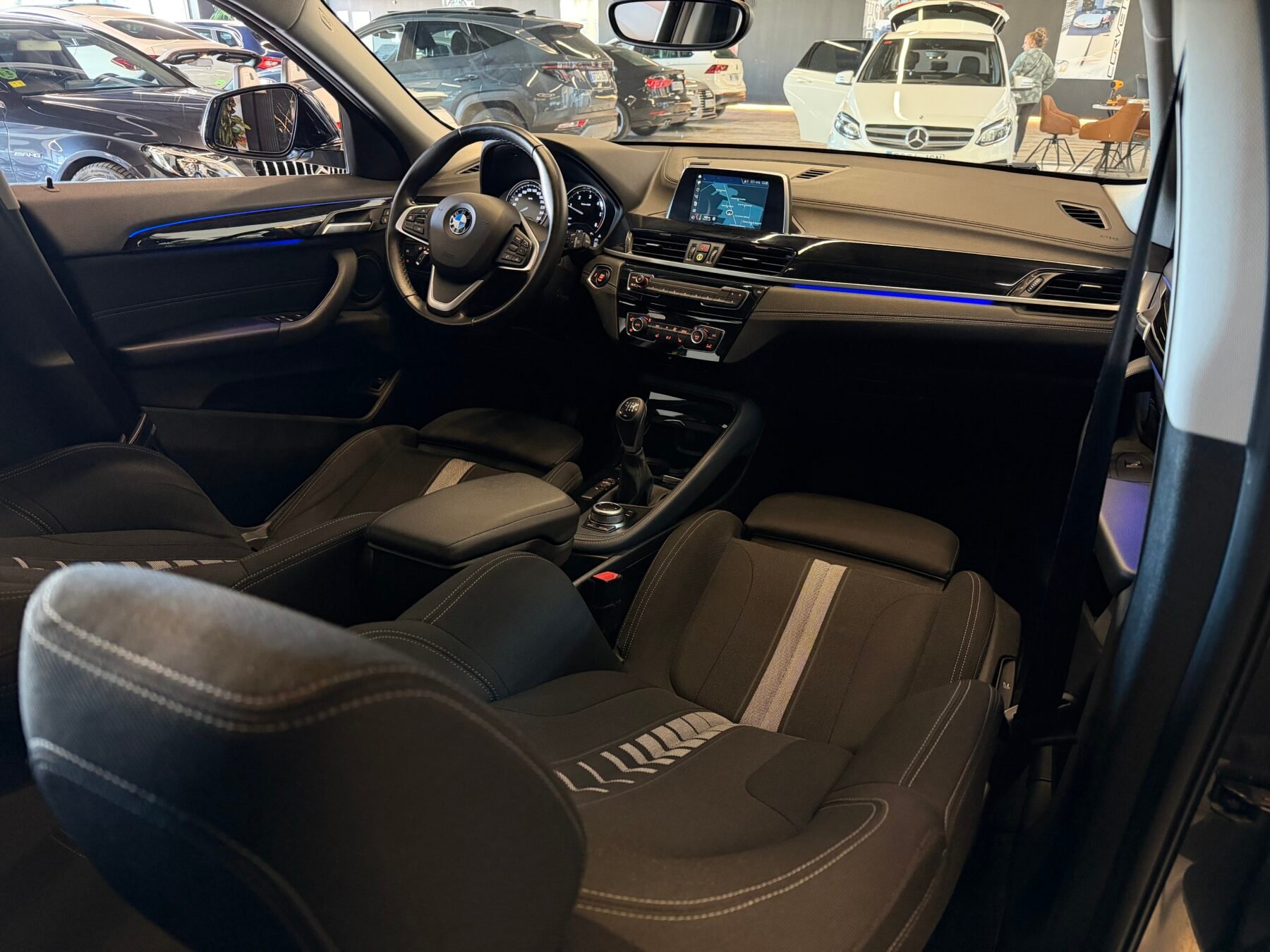 BMW X2 118d Motor 2000 150cv X Line+Mpaket interior