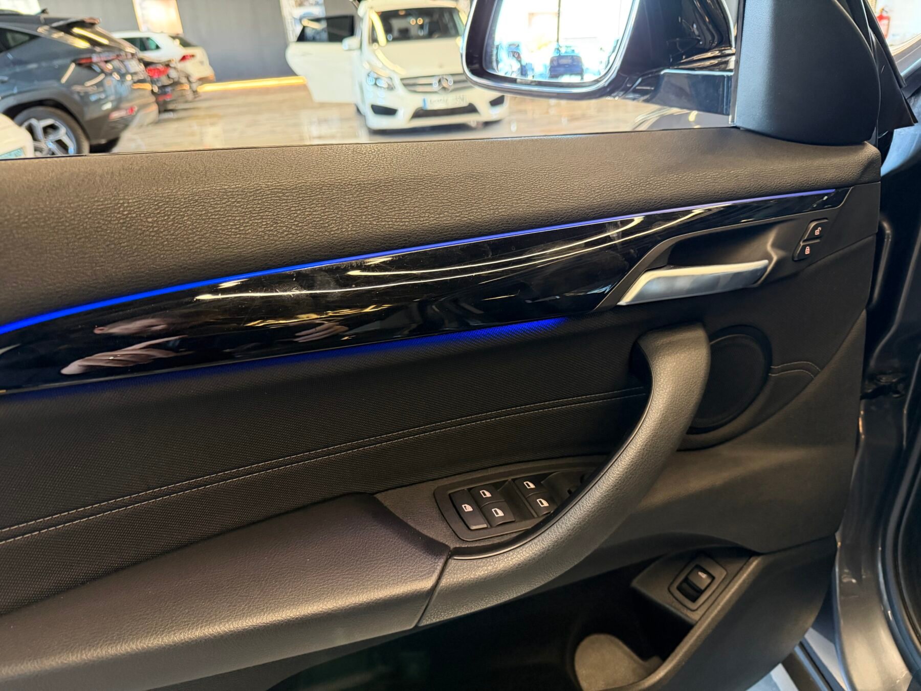 BMW X2 118d Motor 2000 150cv X Line+Mpaket interior