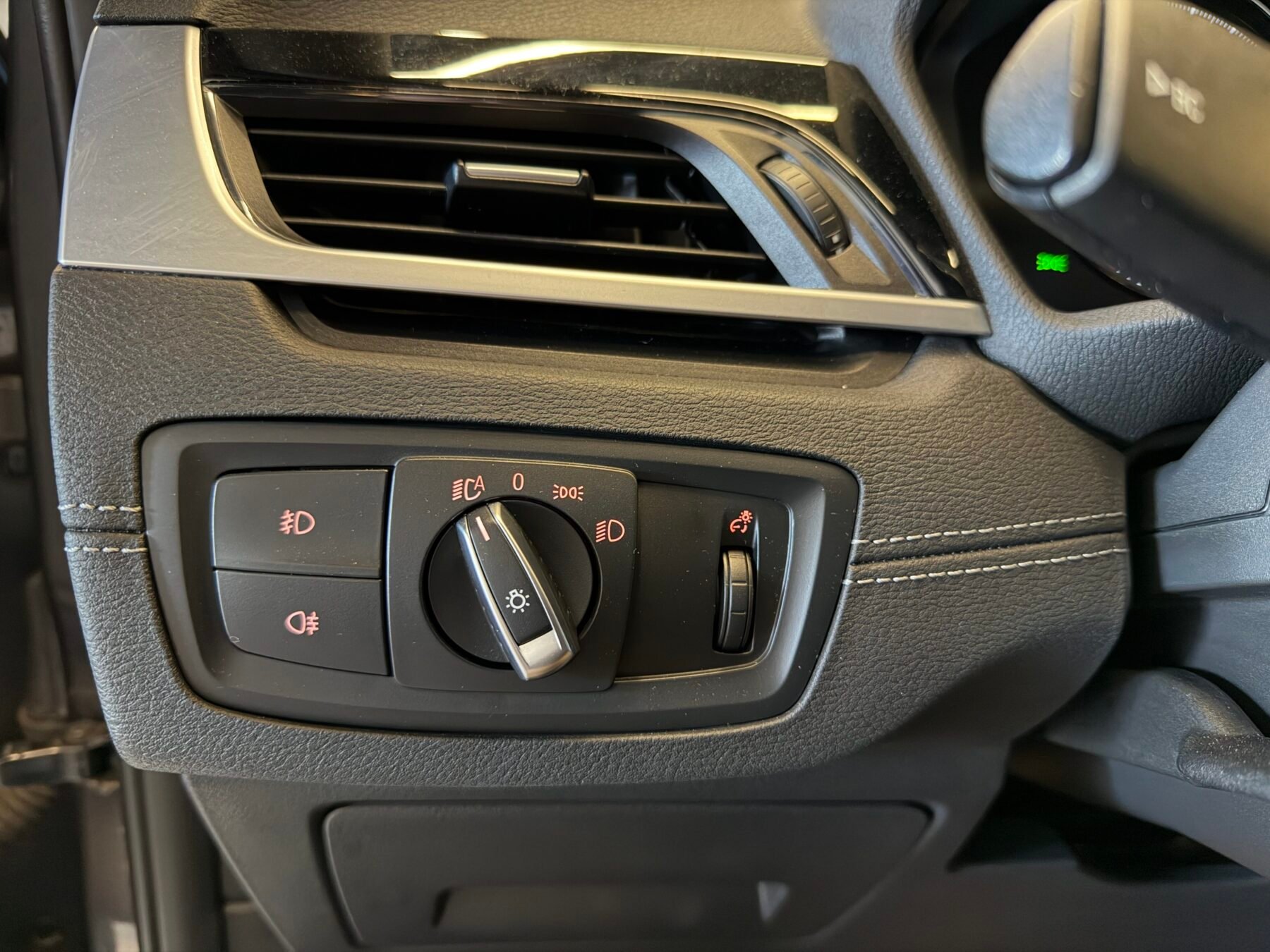 BMW X2 118d Motor 2000 150cv X Line+Mpaket interior