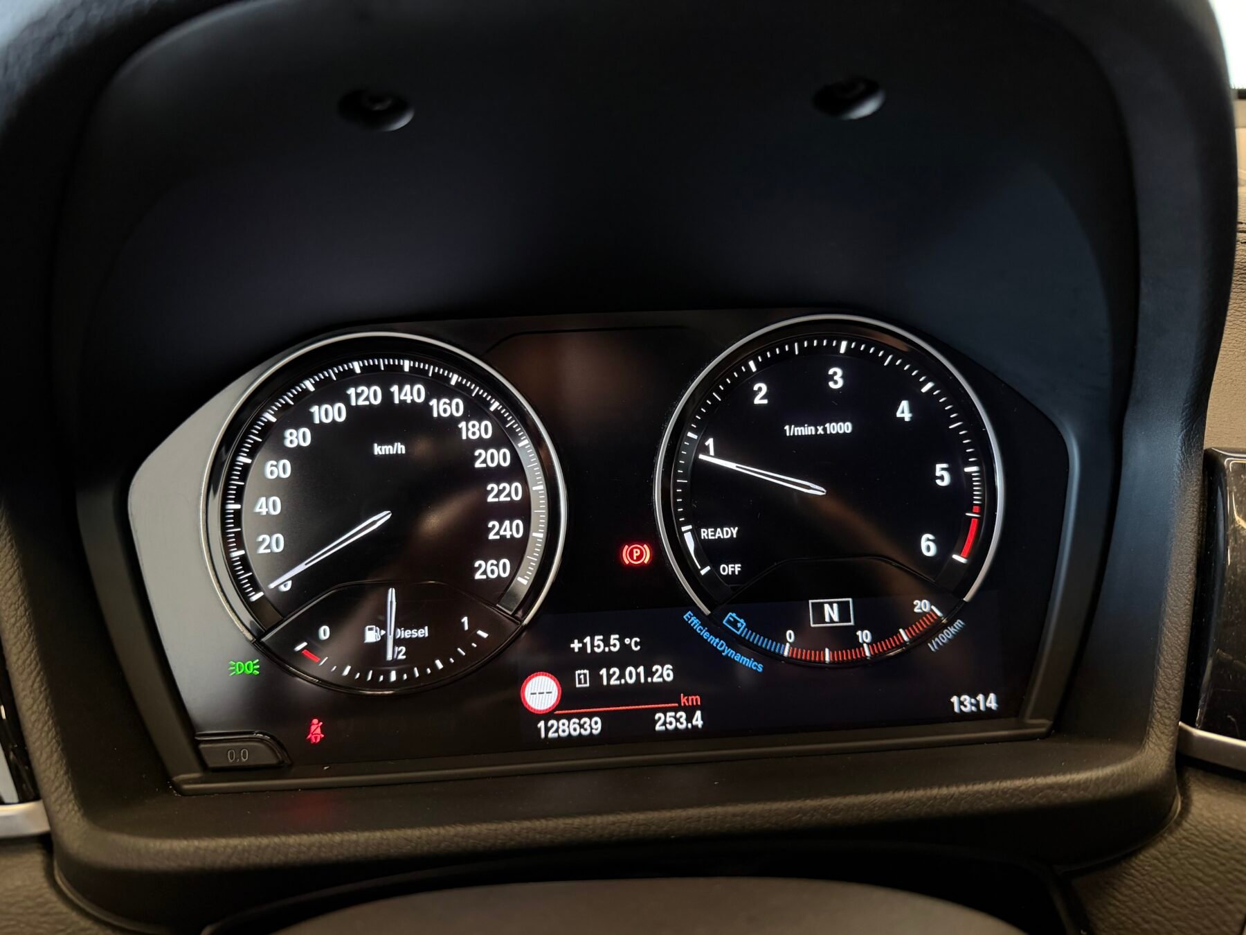 BMW X2 118d Motor 2000 150cv X Line+Mpaket interior