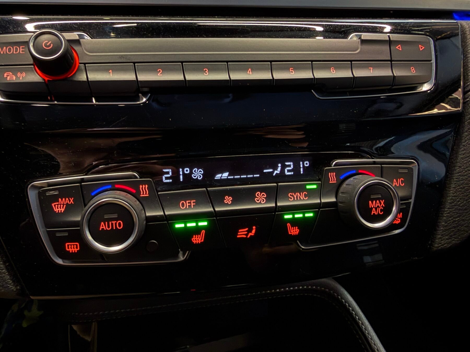 BMW X2 118d Motor 2000 150cv X Line+Mpaket interior