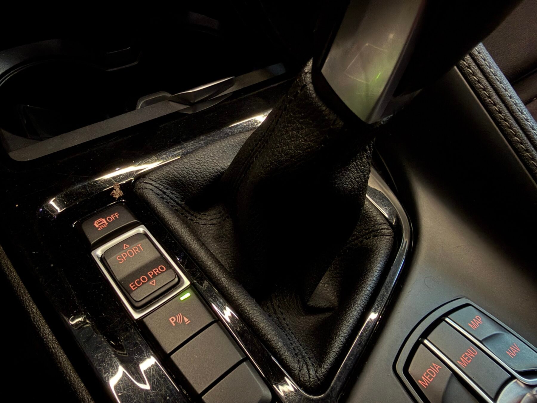 BMW X2 118d Motor 2000 150cv X Line+Mpaket interior