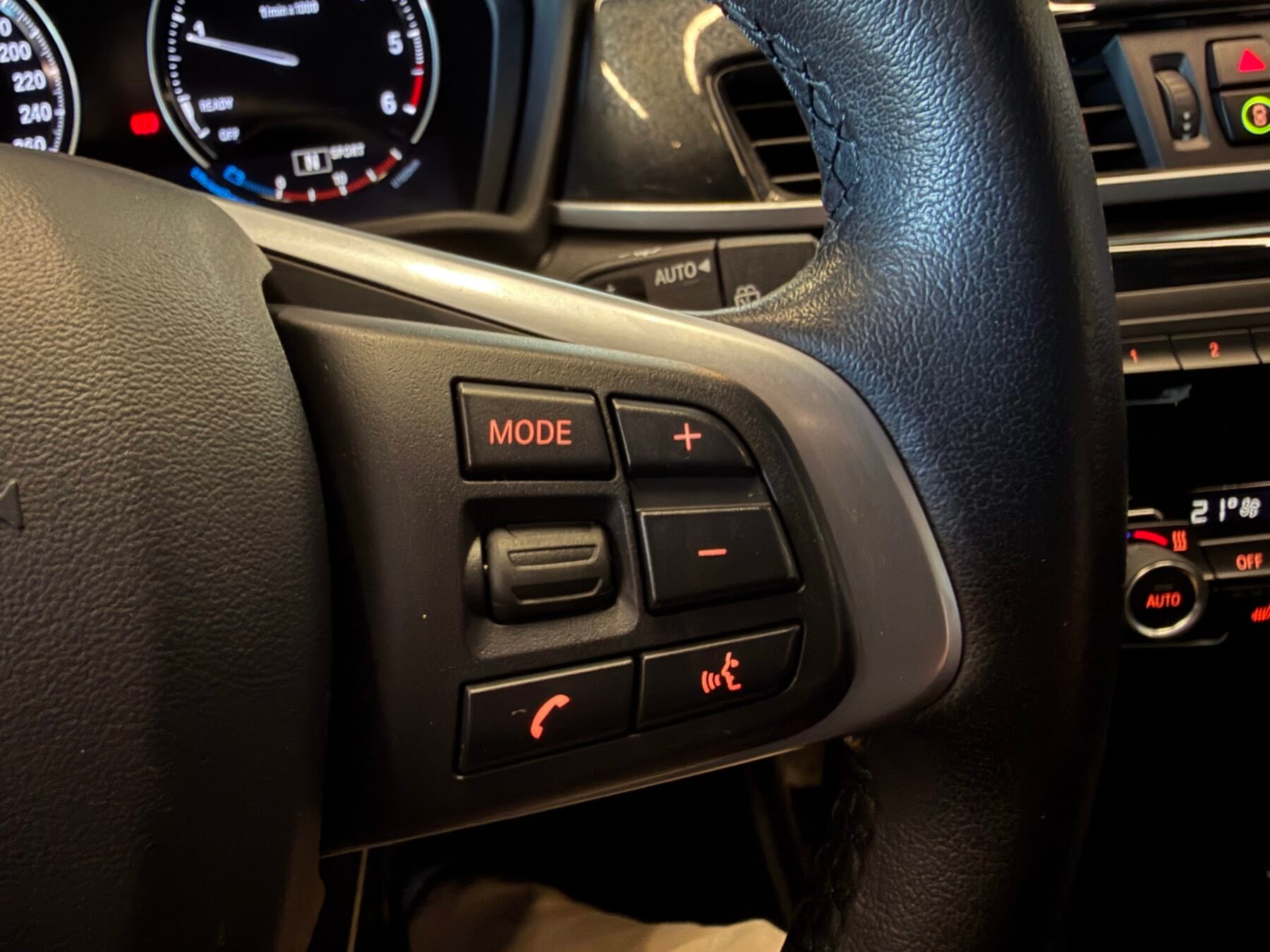 BMW X2 118d Motor 2000 150cv X Line+Mpaket interior