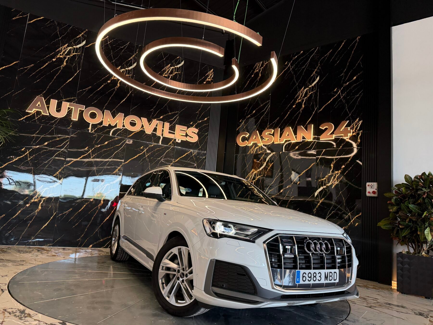 AUDI Q7 S line+ 45 TDI  232CV quattro 7PLAZAS IMPOLUTO