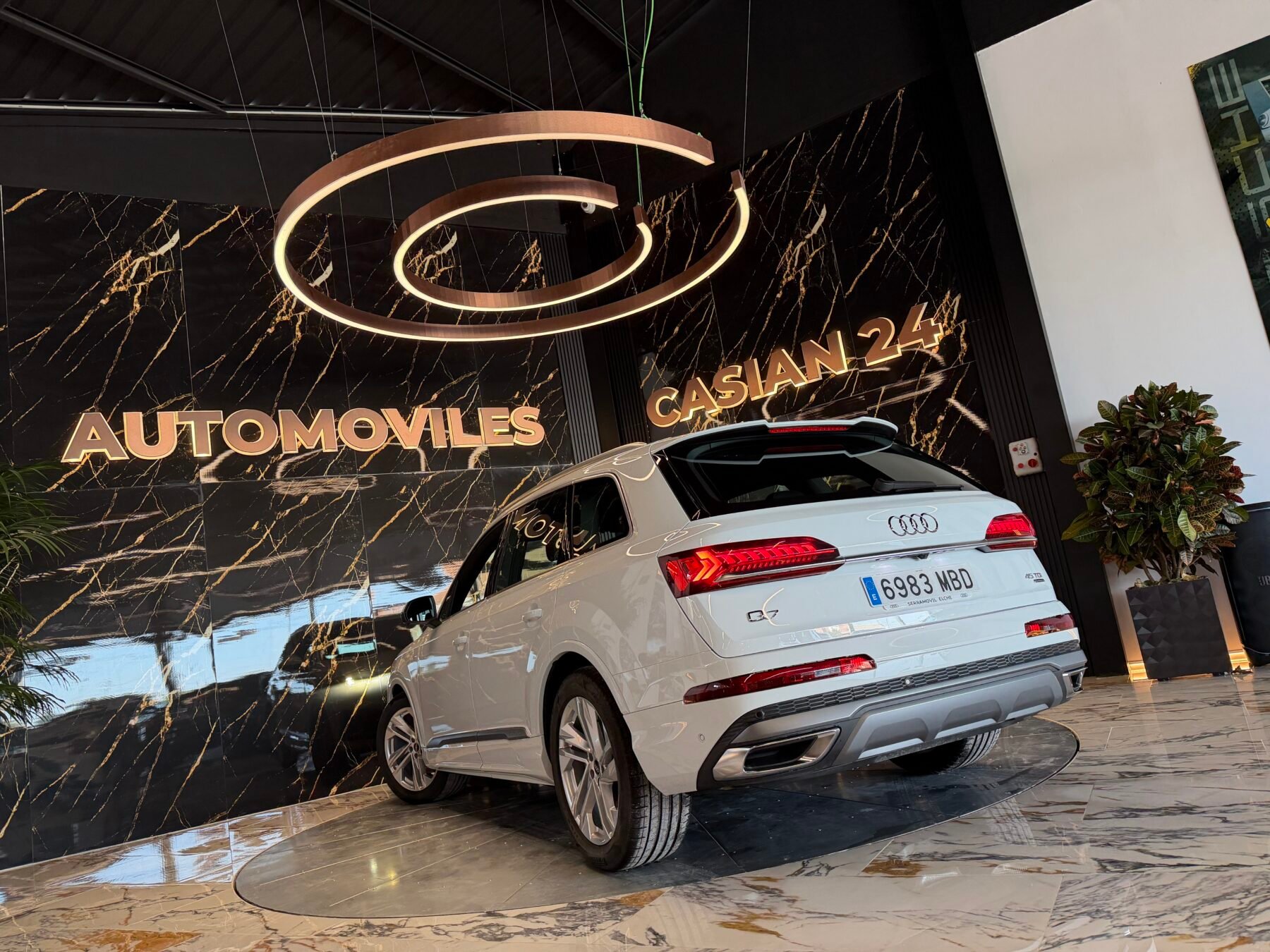 AUDI Q7 S line+ 45 TDI  232CV quattro 7PLAZAS IMPOLUTO