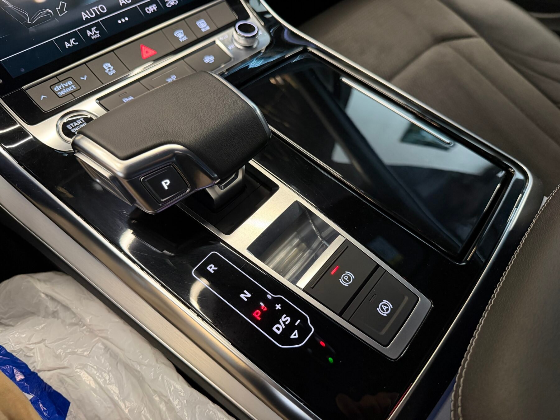 AUDI Q7 S line+ 45 TDI  232CV quattro 7PLAZAS IMPOLUTO