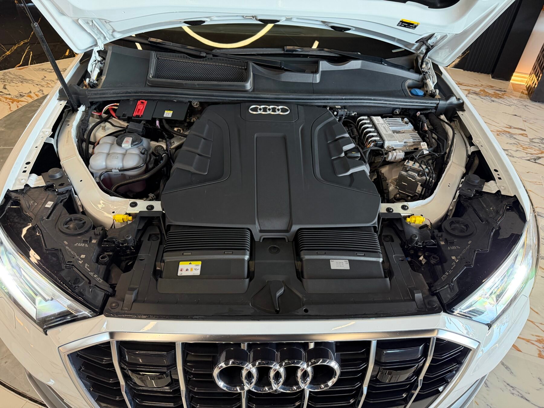 AUDI Q7 S line+ 45 TDI  232CV quattro 7PLAZAS IMPOLUTO