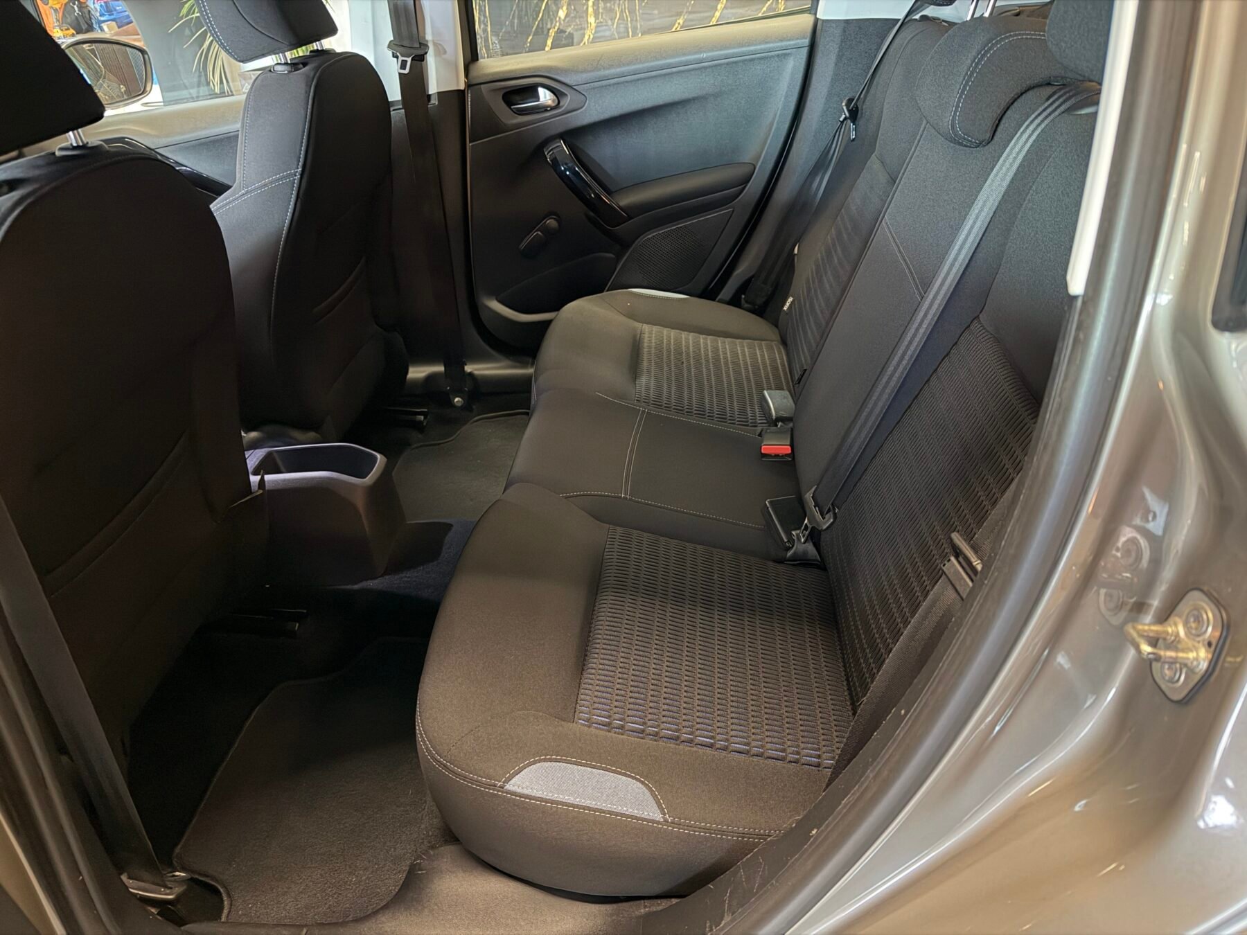 PEUGEOT  208 5P ALLURE 1.6 eHDi 92