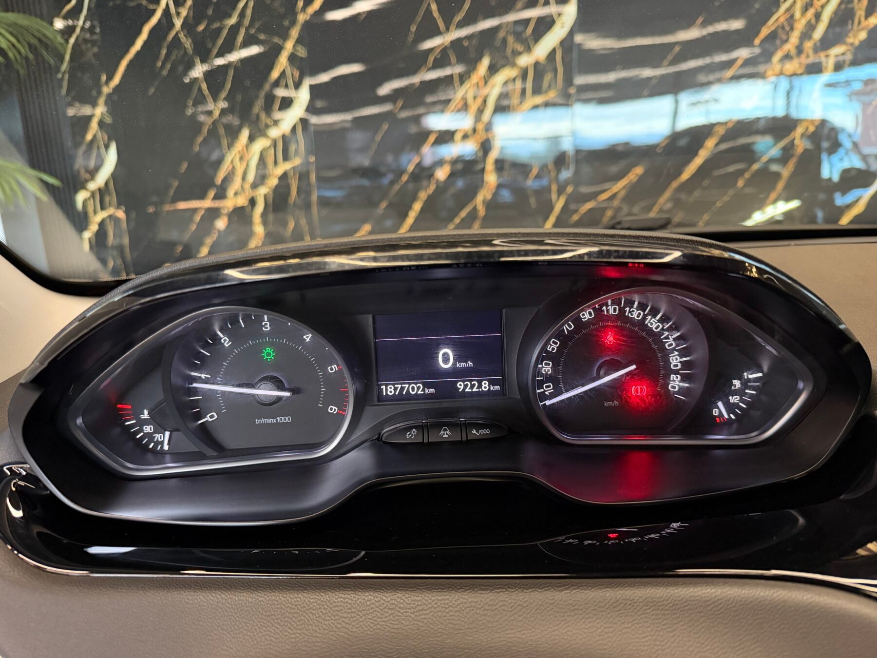 PEUGEOT  208 5P ALLURE 1.6 eHDi 92