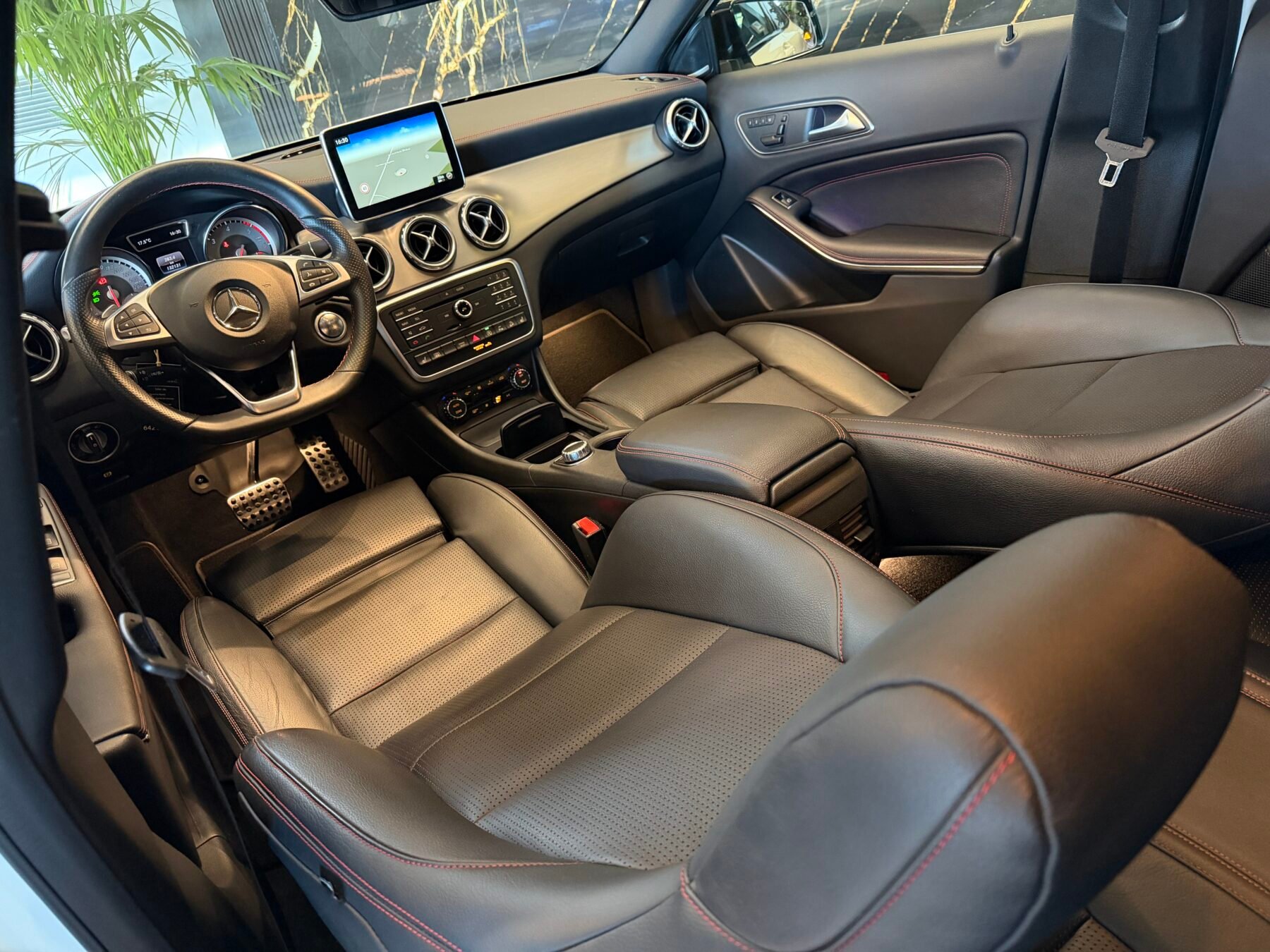 MERCEDES-BENZ GLA GLA 220 d 177CV  4MATIC AMG Line