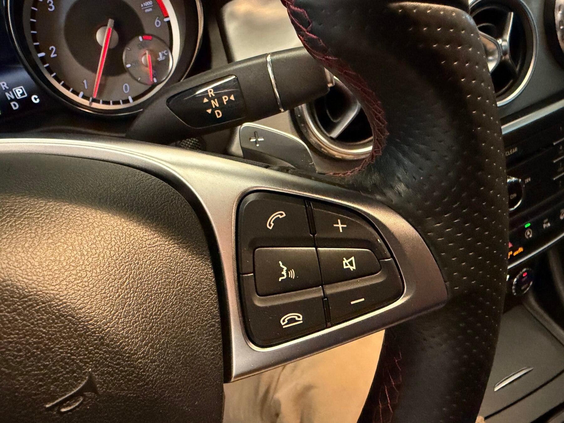 MERCEDES-BENZ GLA GLA 220 d 177CV  4MATIC AMG Line