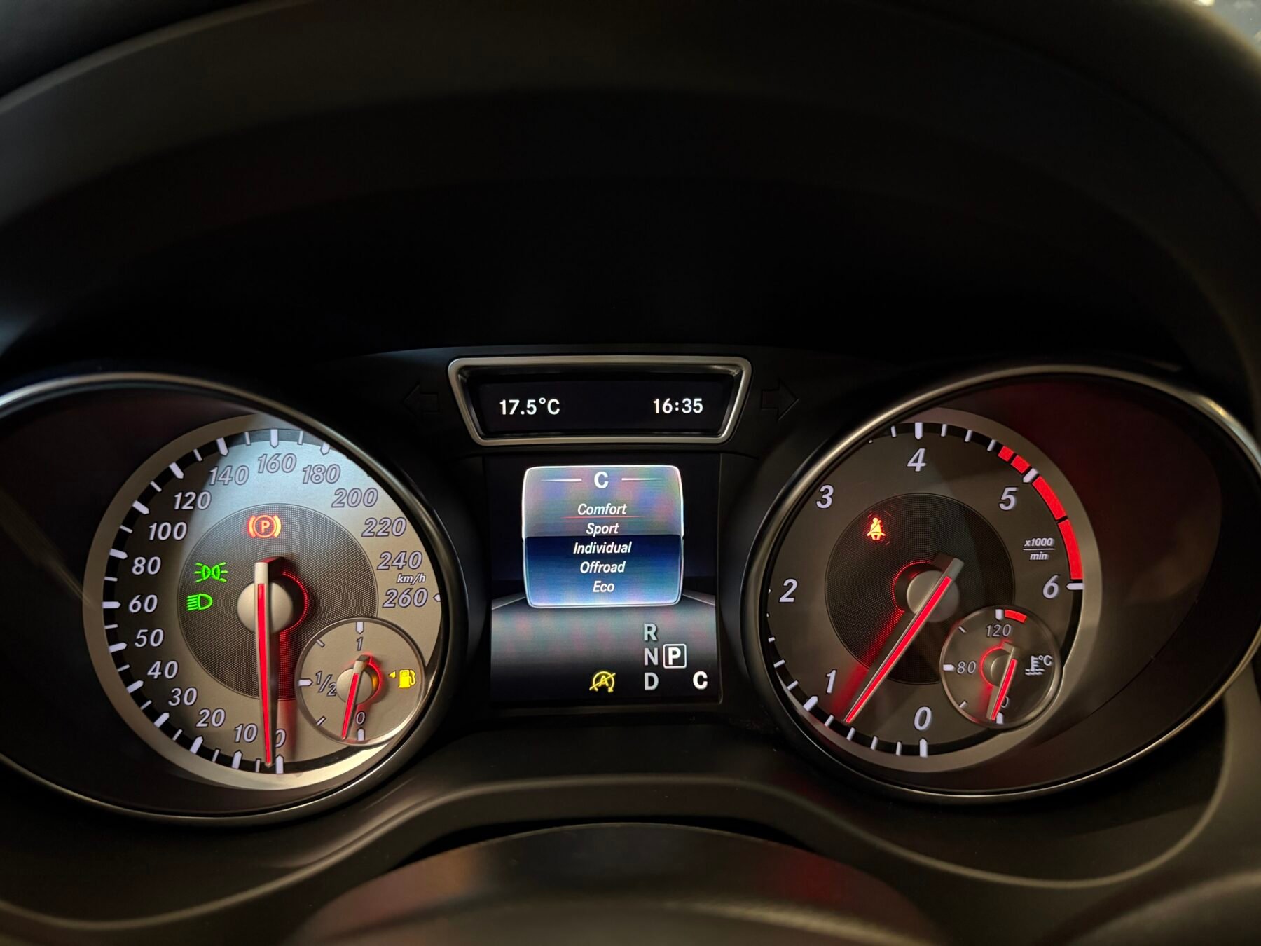 MERCEDES-BENZ GLA GLA 220 d 177CV  4MATIC AMG Line