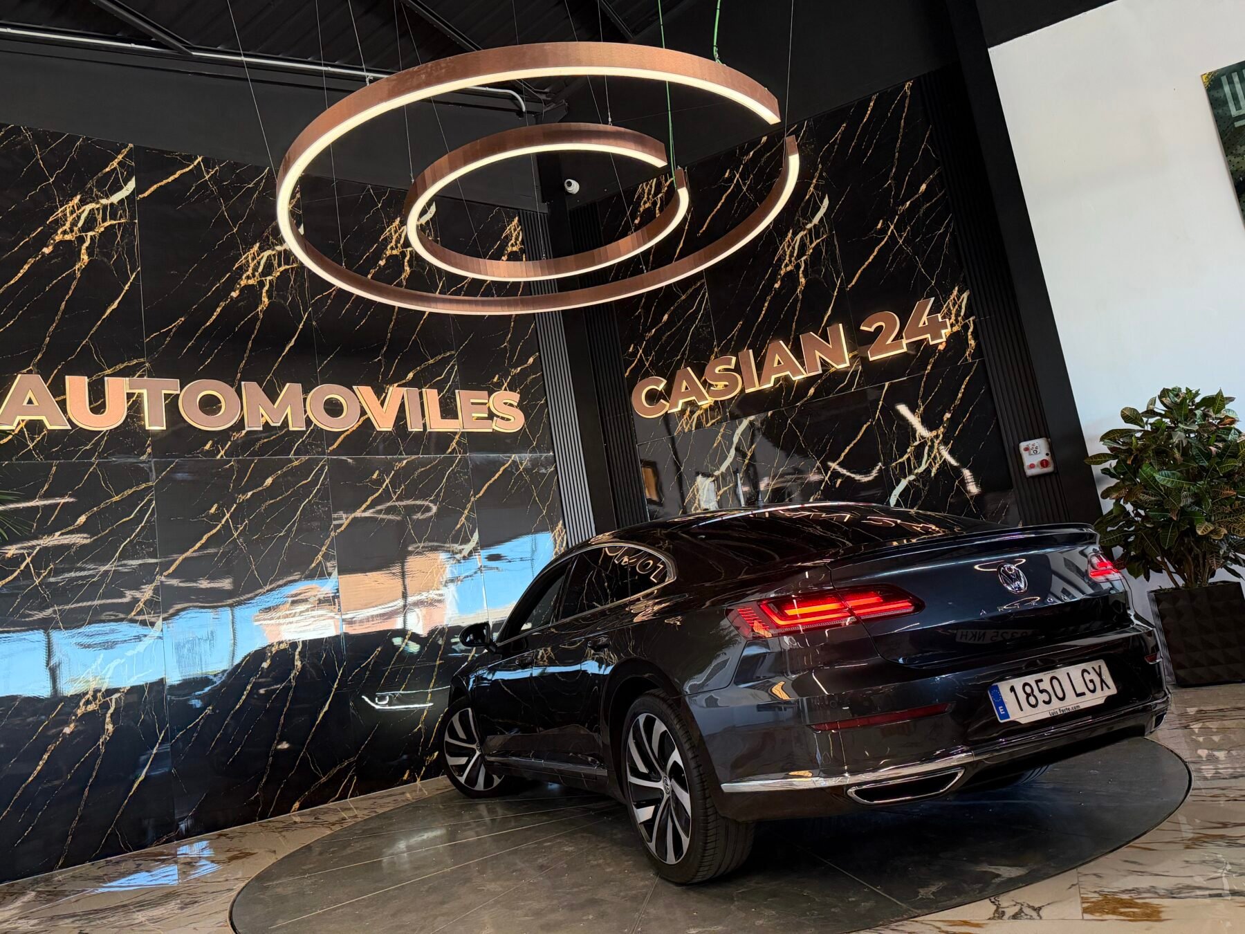 VOLKSWAGEN  Arteon RLine 2.0 TDI 110kW 150CV DSG