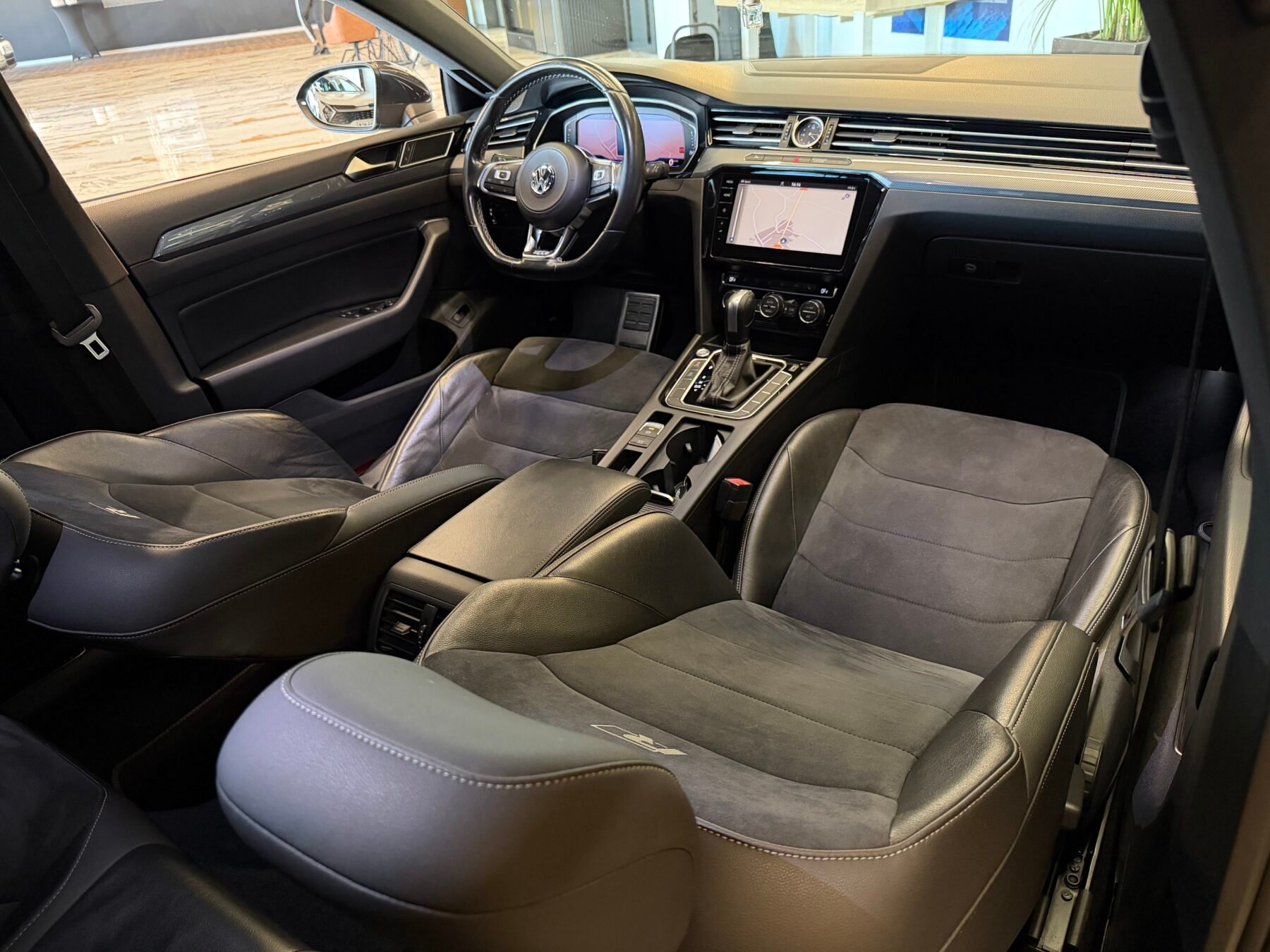 VOLKSWAGEN  Arteon RLine 2.0 TDI 110kW 150CV DSG