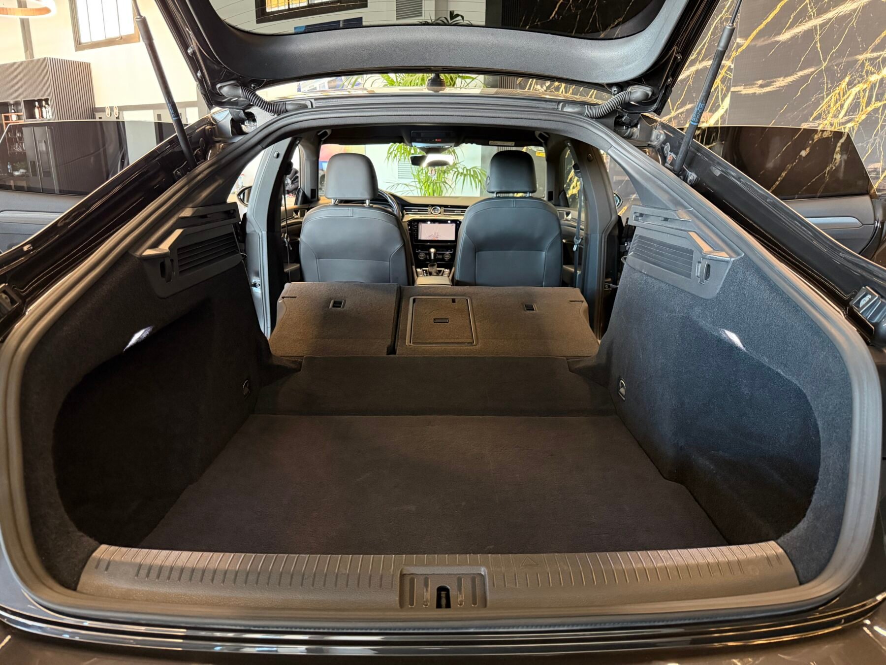 VOLKSWAGEN  Arteon RLine 2.0 TDI 110kW 150CV DSG