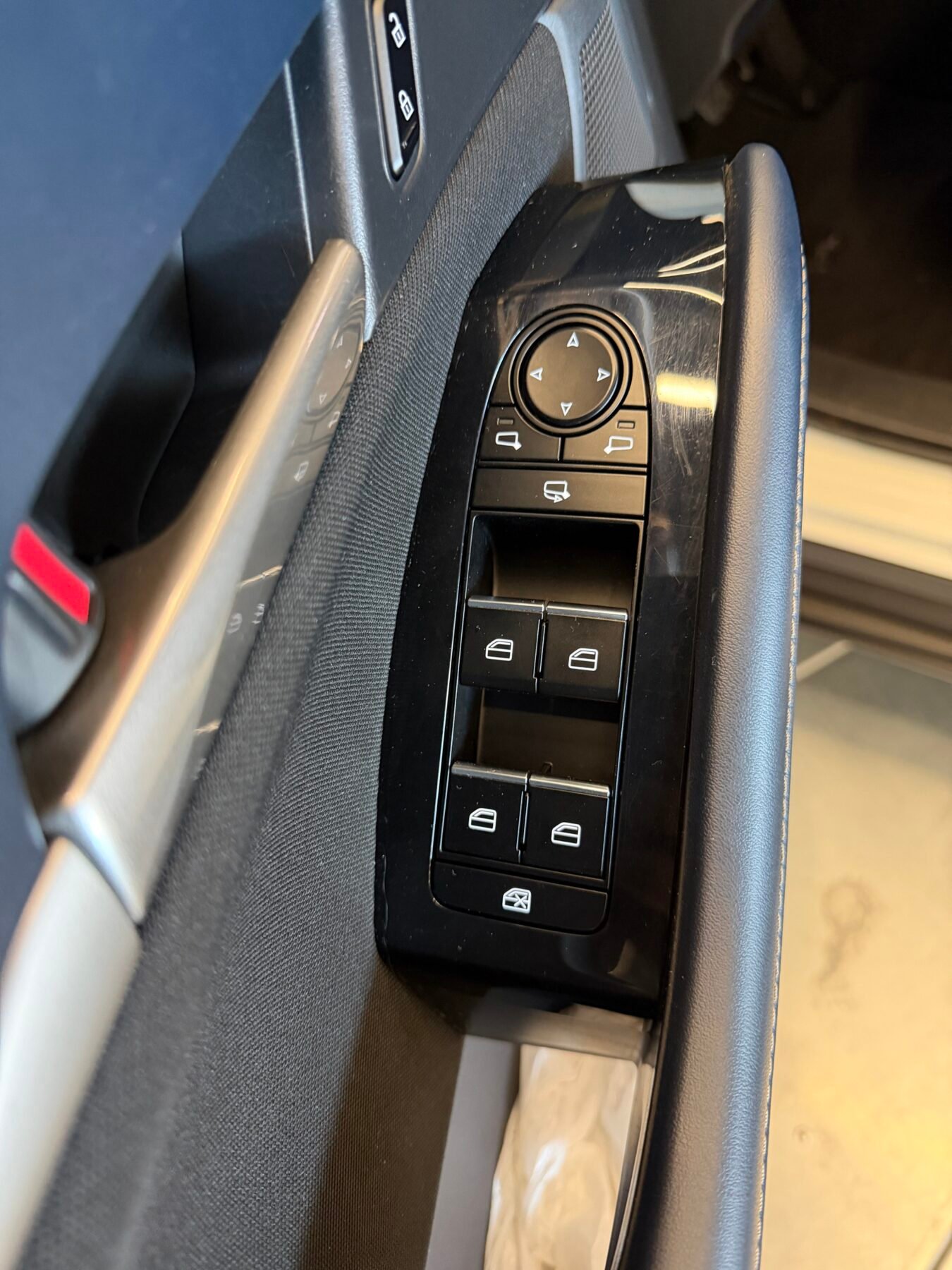 MAZDA MAZDA CX-30 eSKYACTIVG 2.0 90kW AT Zenith Safety