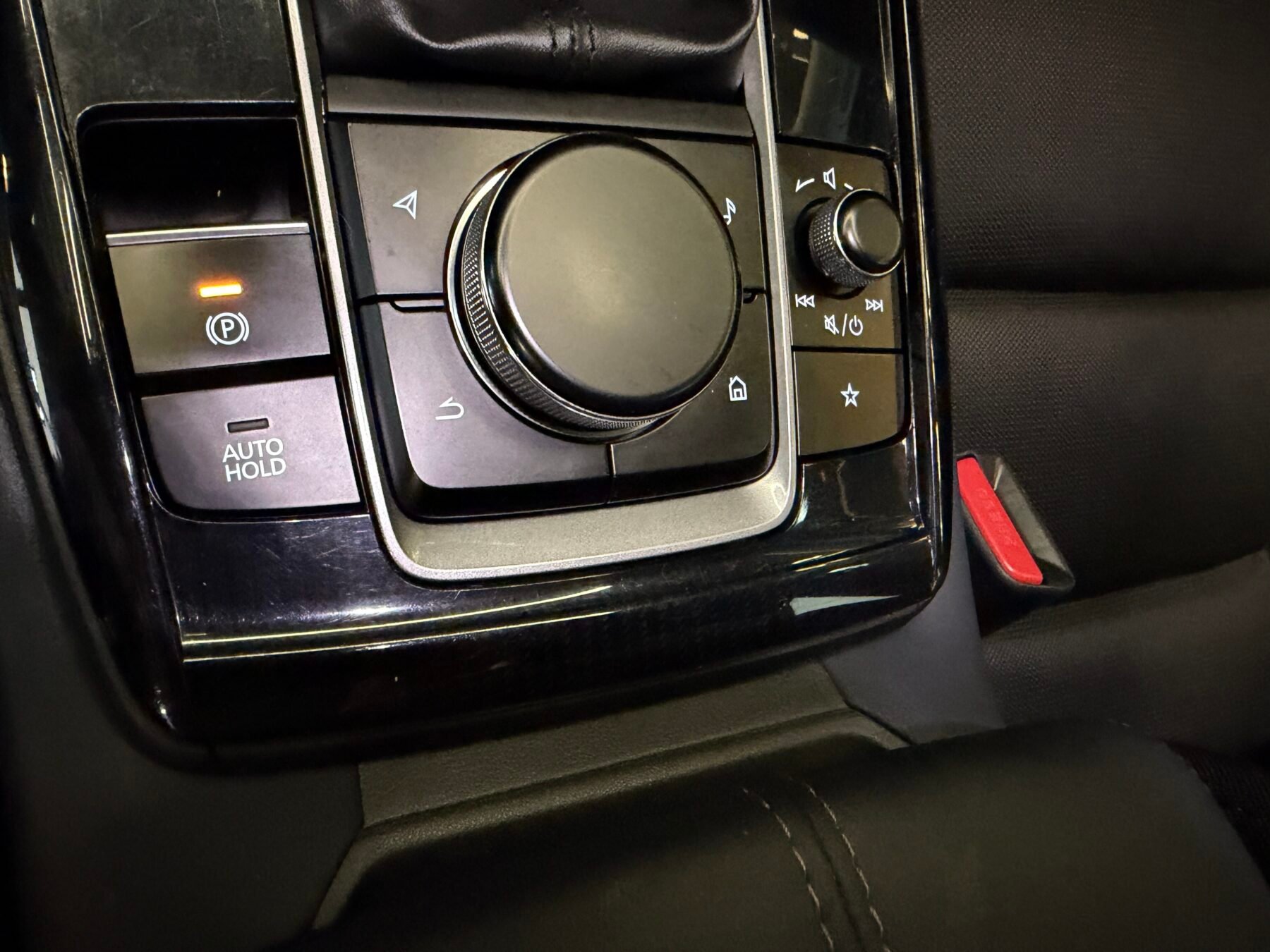 MAZDA MAZDA CX-30 eSKYACTIVG 2.0 90kW AT Zenith Safety