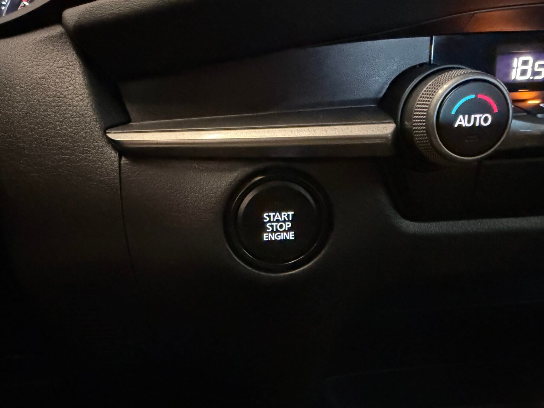 MAZDA MAZDA CX-30 eSKYACTIVG 2.0 90kW AT Zenith Safety