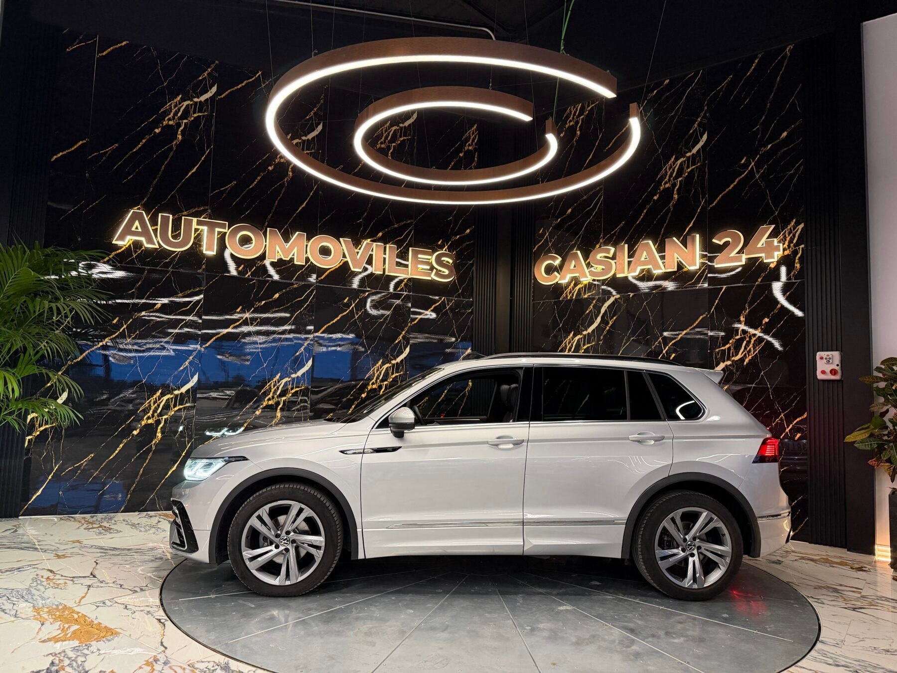 VOLKSWAGEN Tiguan RLine 2.0 TDI 110kW 150CV DSG