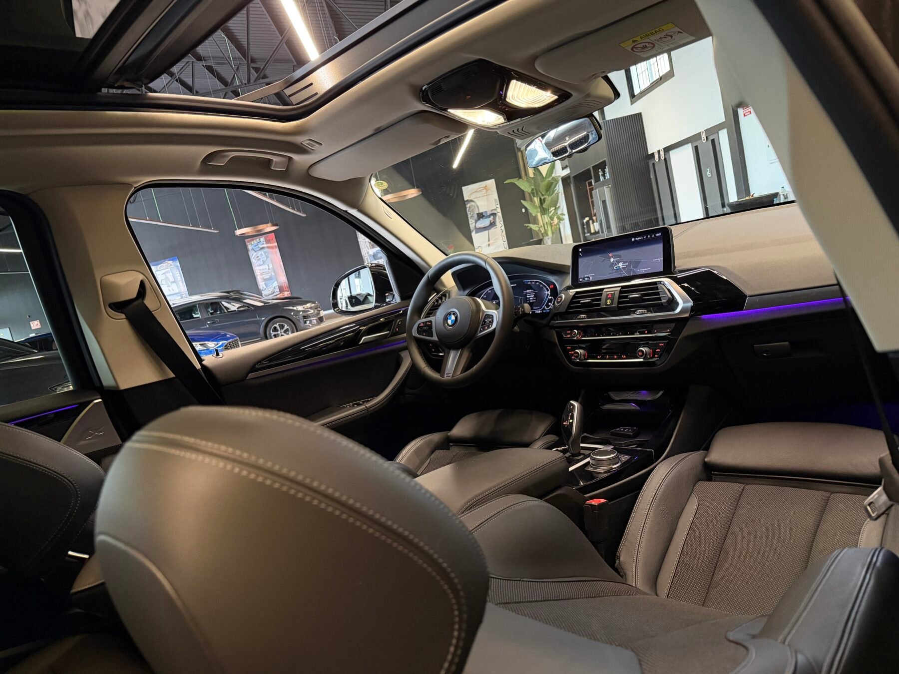 BMW X3 xDrive30e 292CV X Line+Mpaket interior