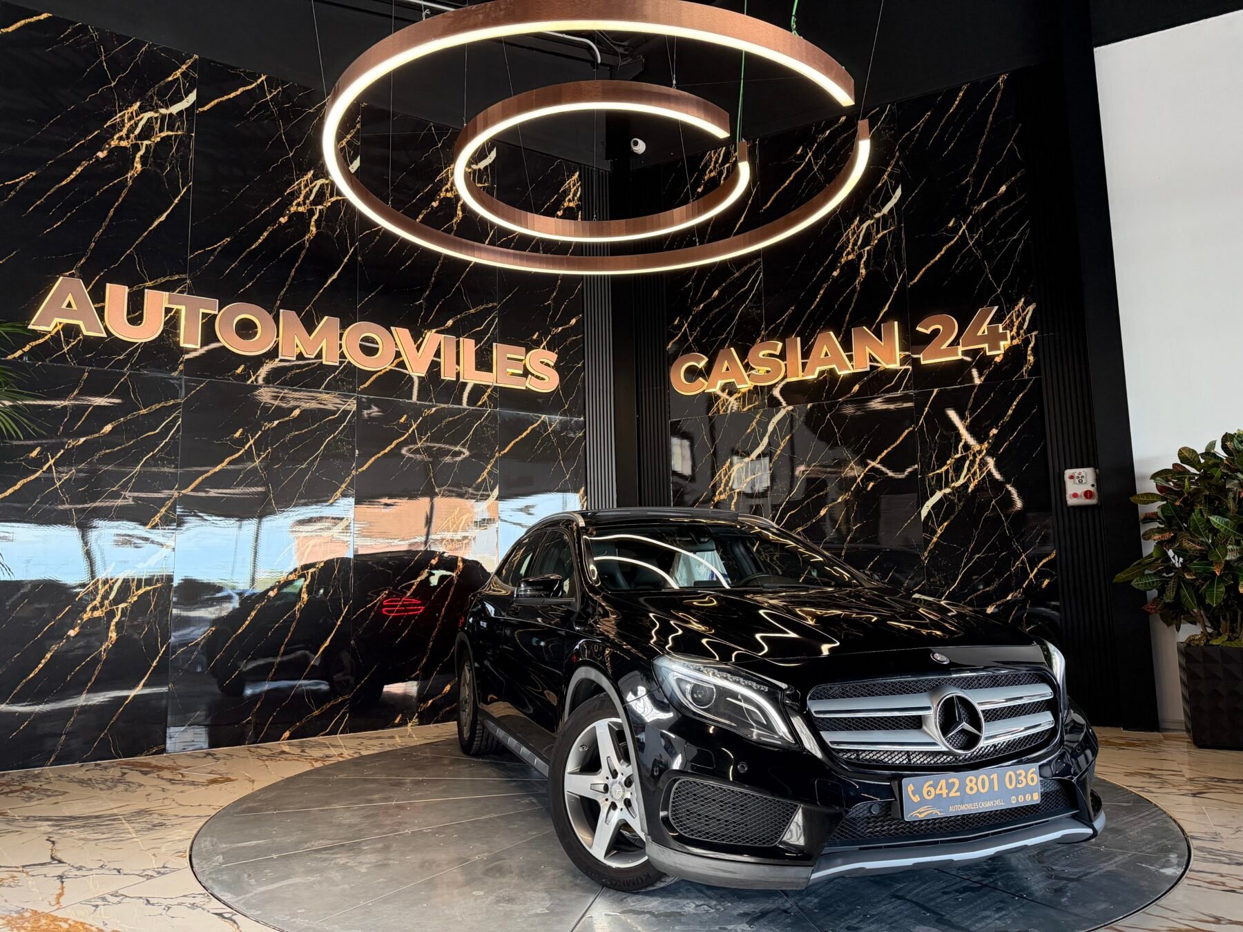 MERCEDES-BENZ GLA 200d Motor 2.2 136cv Mercedes con CADENA  4MATIC AMG Line