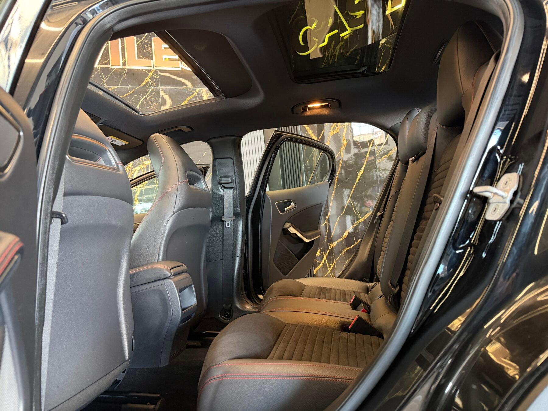 MERCEDES-BENZ GLA 200d Motor 2.2 136cv Mercedes con CADENA  4MATIC AMG Line