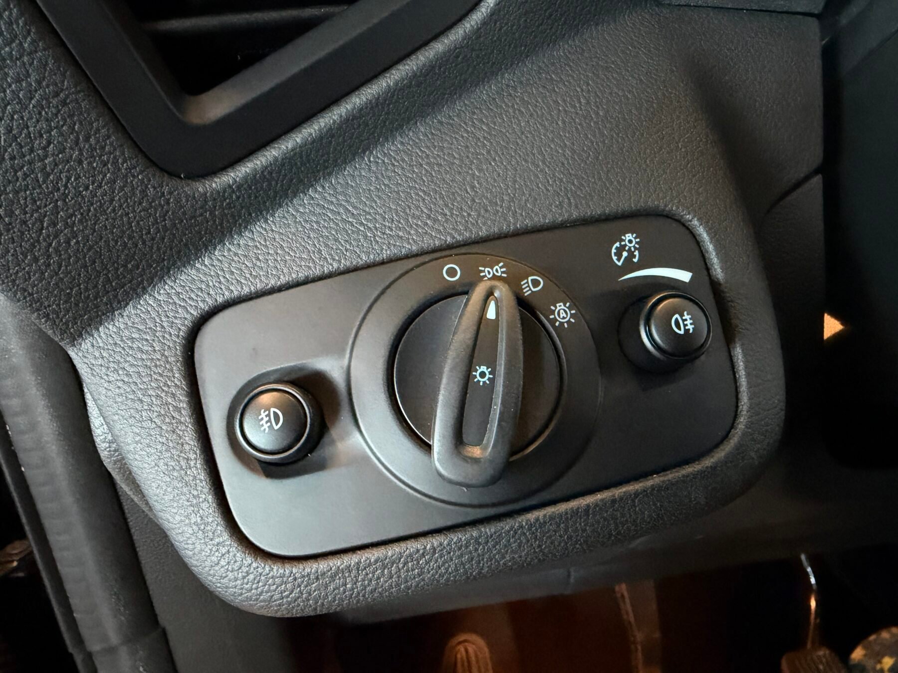 FORD Kuga 2.0 TDCi 150 4x2 ASS Titanium