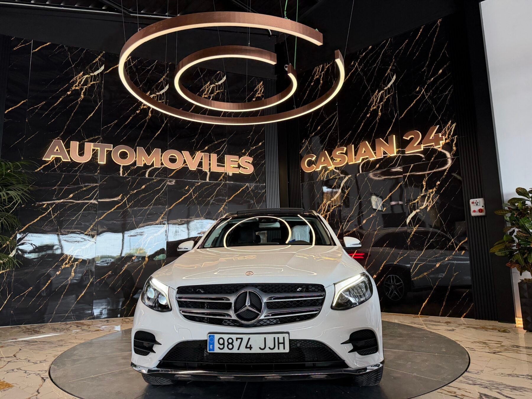 MERCEDES-BENZ  GLC 250d 4MATIC AMG Bi Turbo 205cv Motor 2.2 Mercedes con CADENA