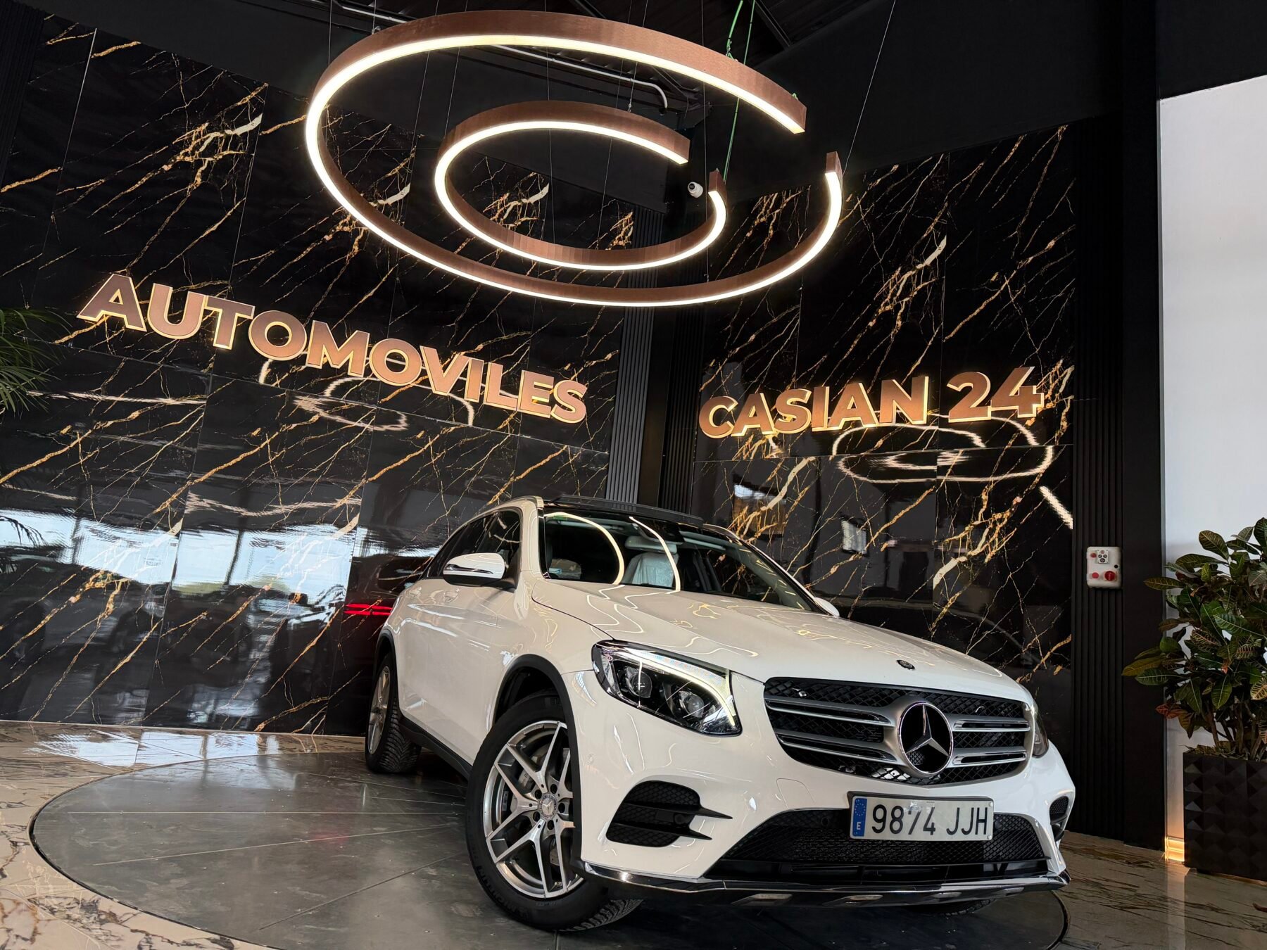 MERCEDES-BENZ  GLC 250d 4MATIC AMG Bi Turbo 205cv Motor 2.2 Mercedes con CADENA