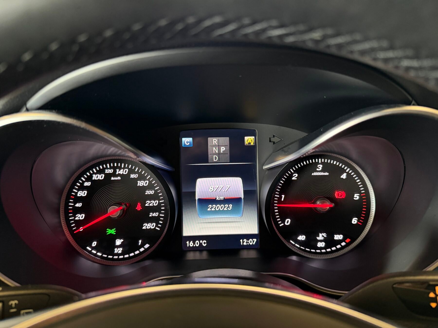 MERCEDES-BENZ  GLC 250d 4MATIC AMG Bi Turbo 205cv Motor 2.2 Mercedes con CADENA