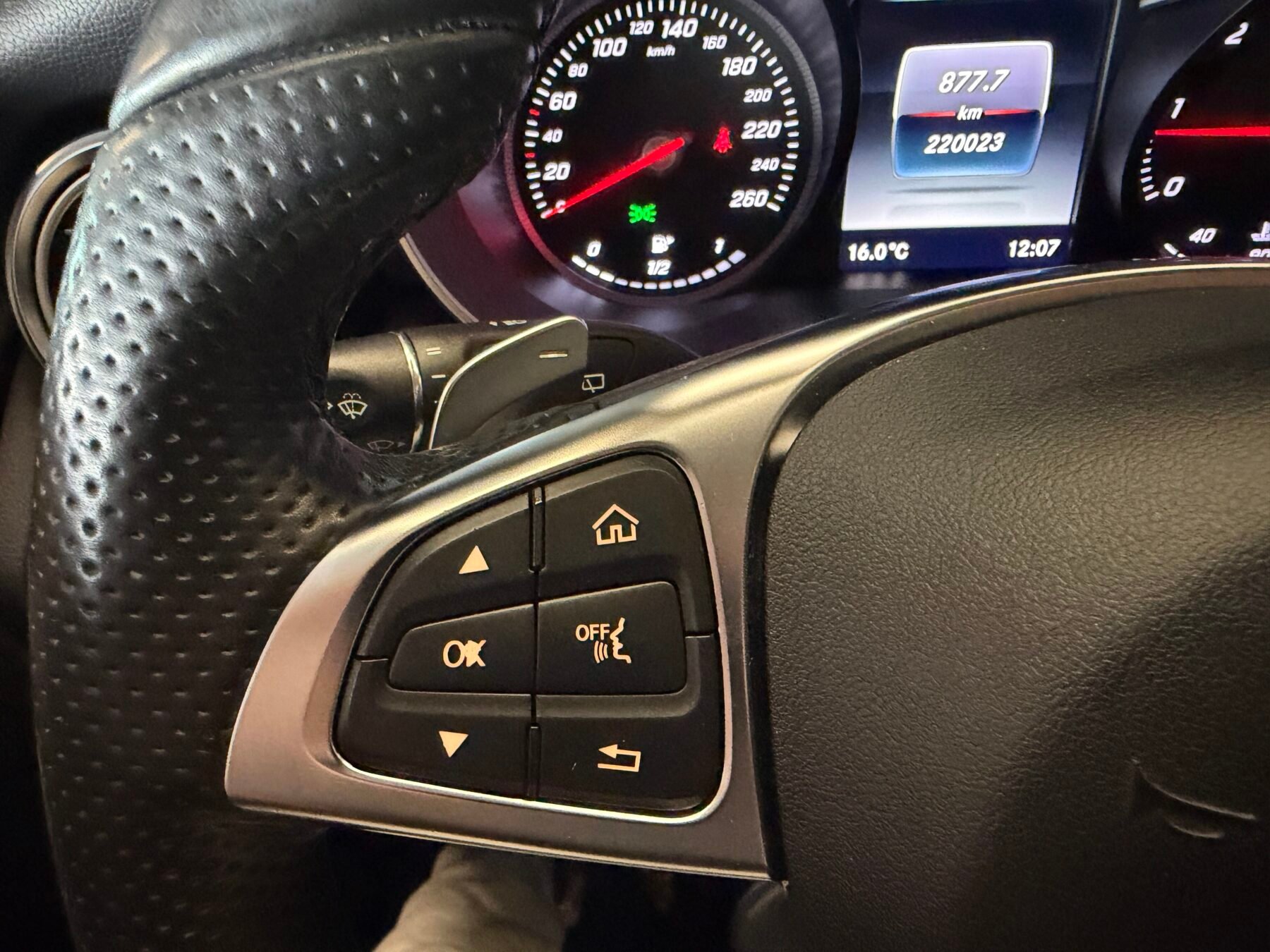 MERCEDES-BENZ  GLC 250d 4MATIC AMG Bi Turbo 205cv Motor 2.2 Mercedes con CADENA