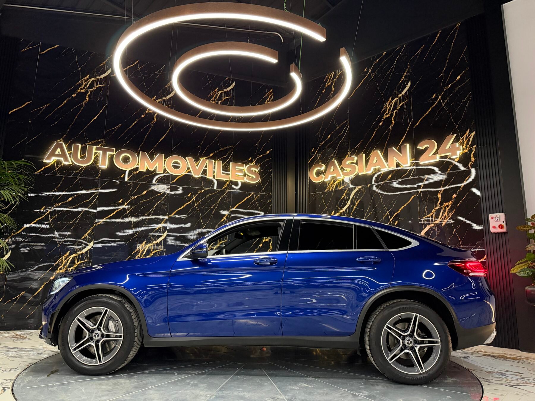 MERCEDES-BENZ GLC 200d 4MATIC AMG Motor MERCEDES CON CADENA