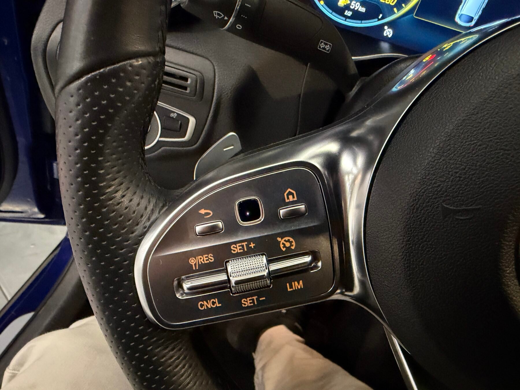 MERCEDES-BENZ GLC 200d 4MATIC AMG Motor MERCEDES CON CADENA