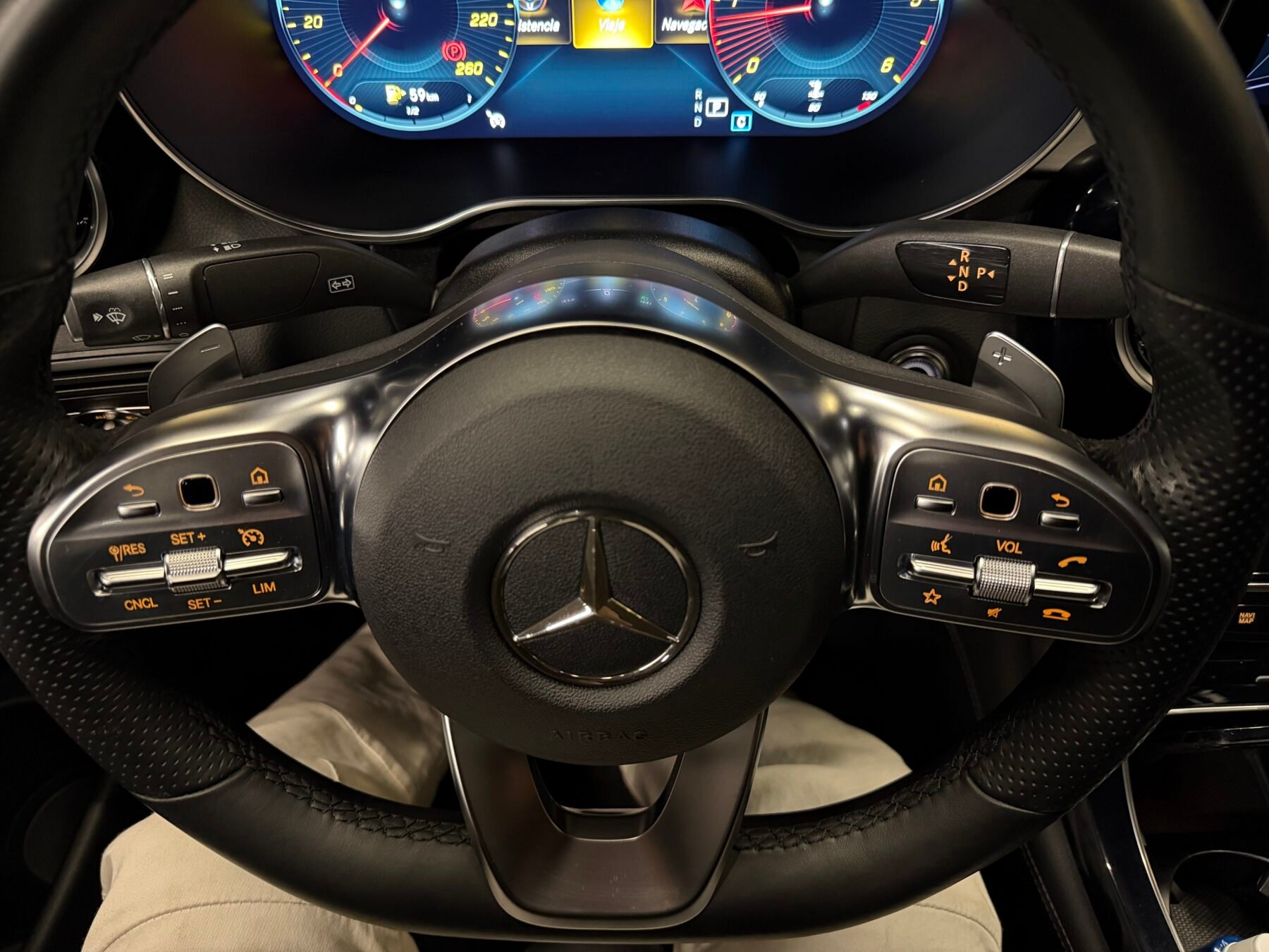 MERCEDES-BENZ GLC 200d 4MATIC AMG Motor MERCEDES CON CADENA