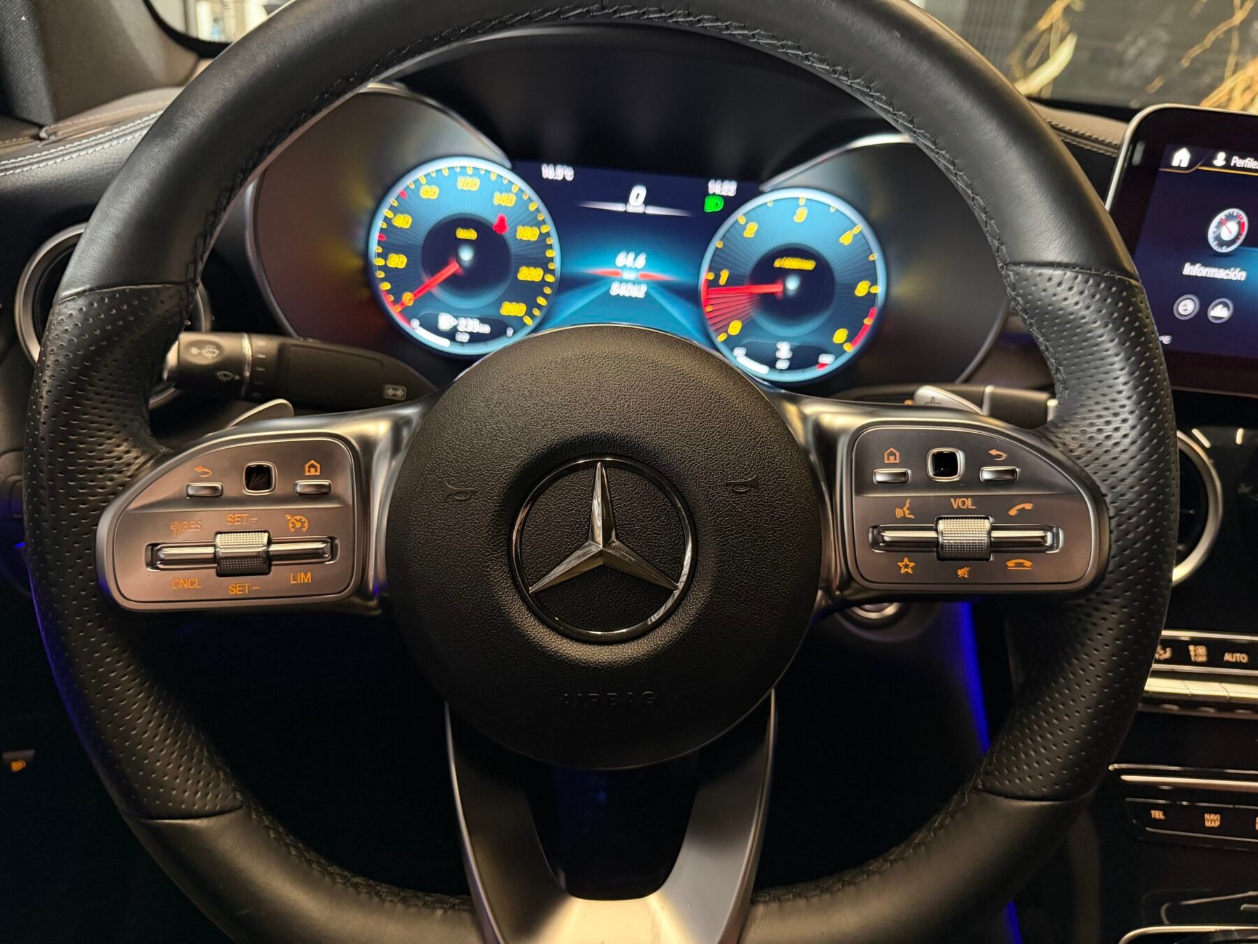 MERCEDES-BENZ  GLC Coupé GLC 220 d 4MATIC Motor MERCEDES CON CADENA