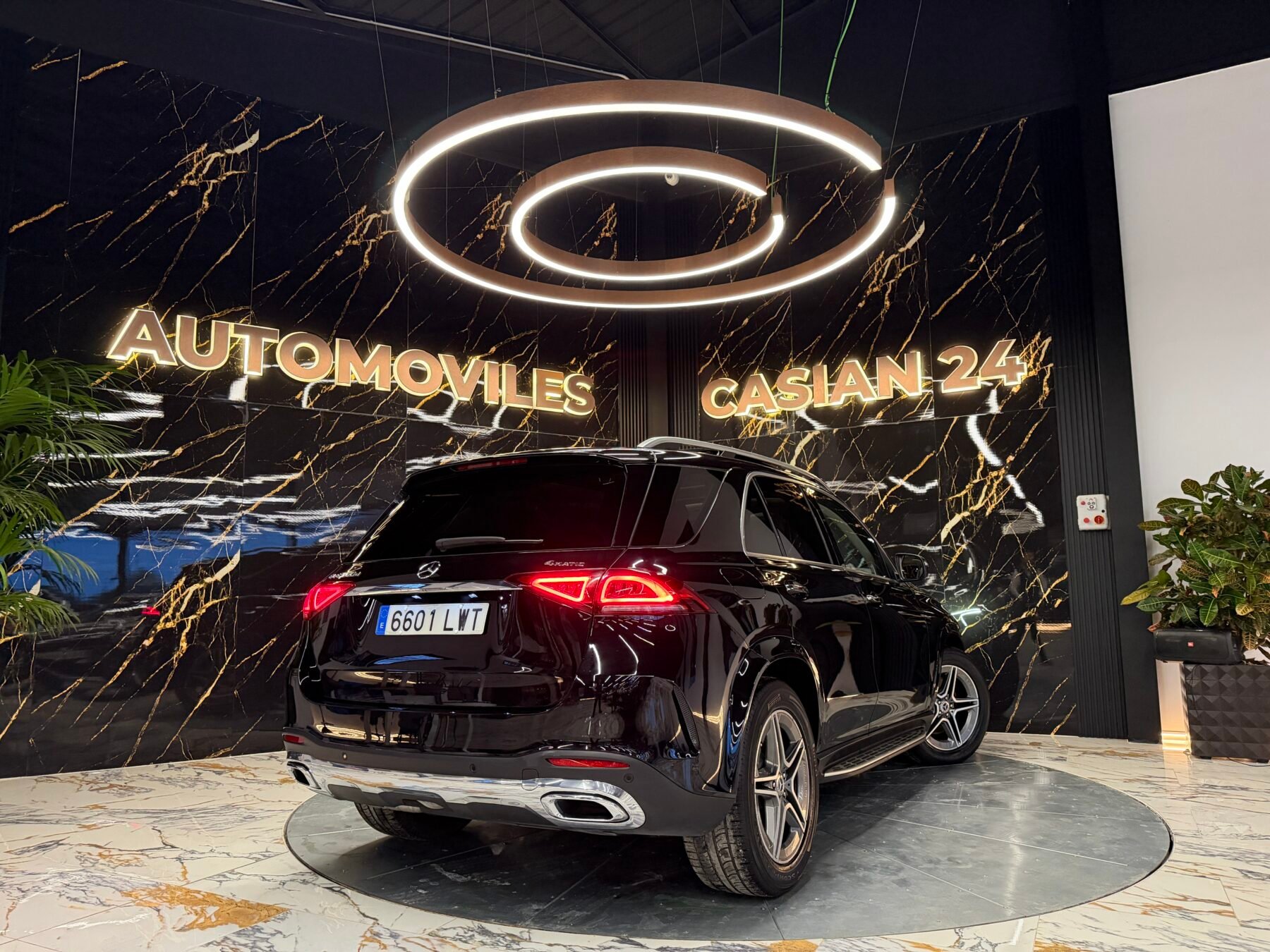 MERCEDES-BENZ MERCEDES-BENZ GLE GLE 300 d 4MATIC Motor MERCEDES CON CADENA