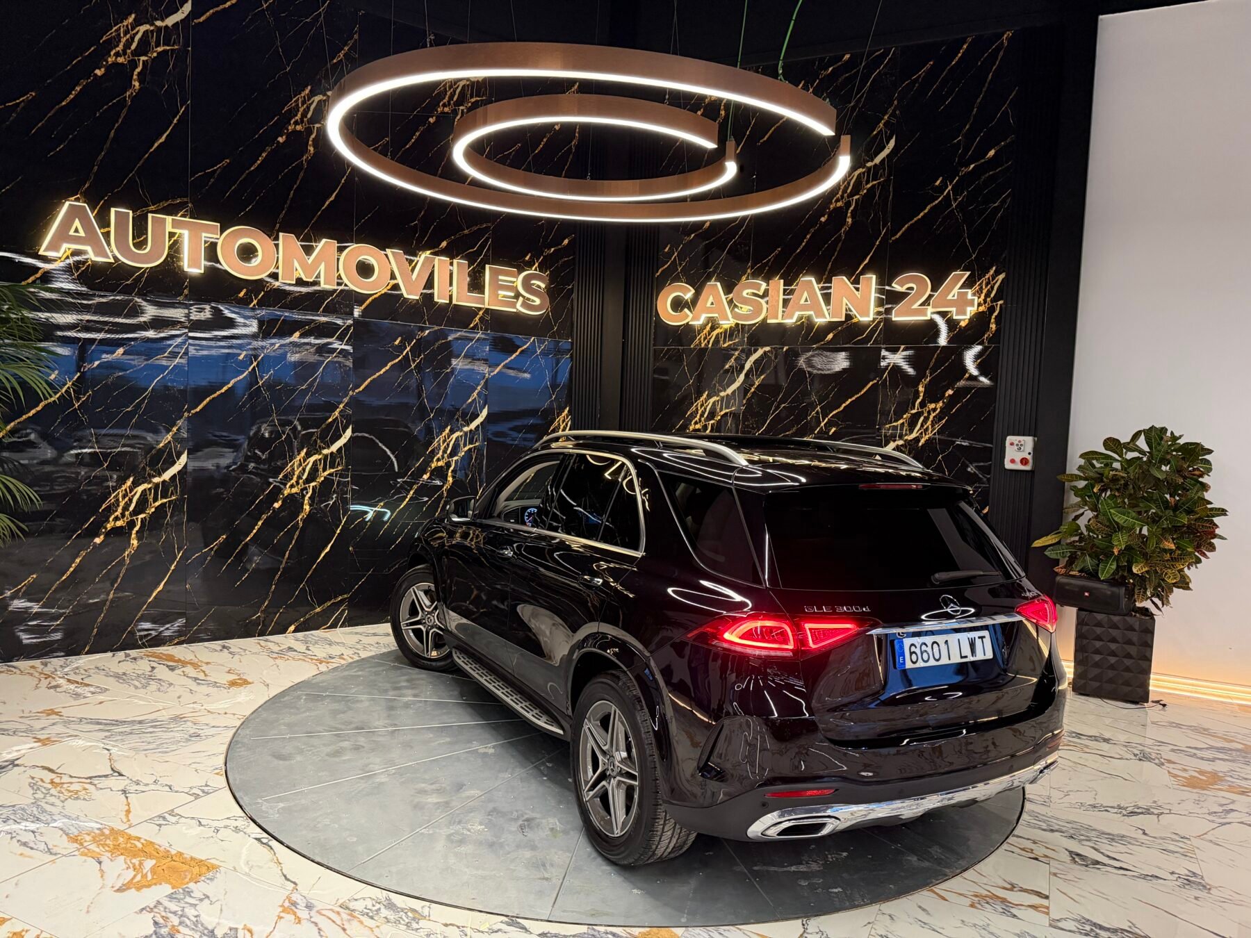 MERCEDES-BENZ MERCEDES-BENZ GLE GLE 300 d 4MATIC Motor MERCEDES CON CADENA