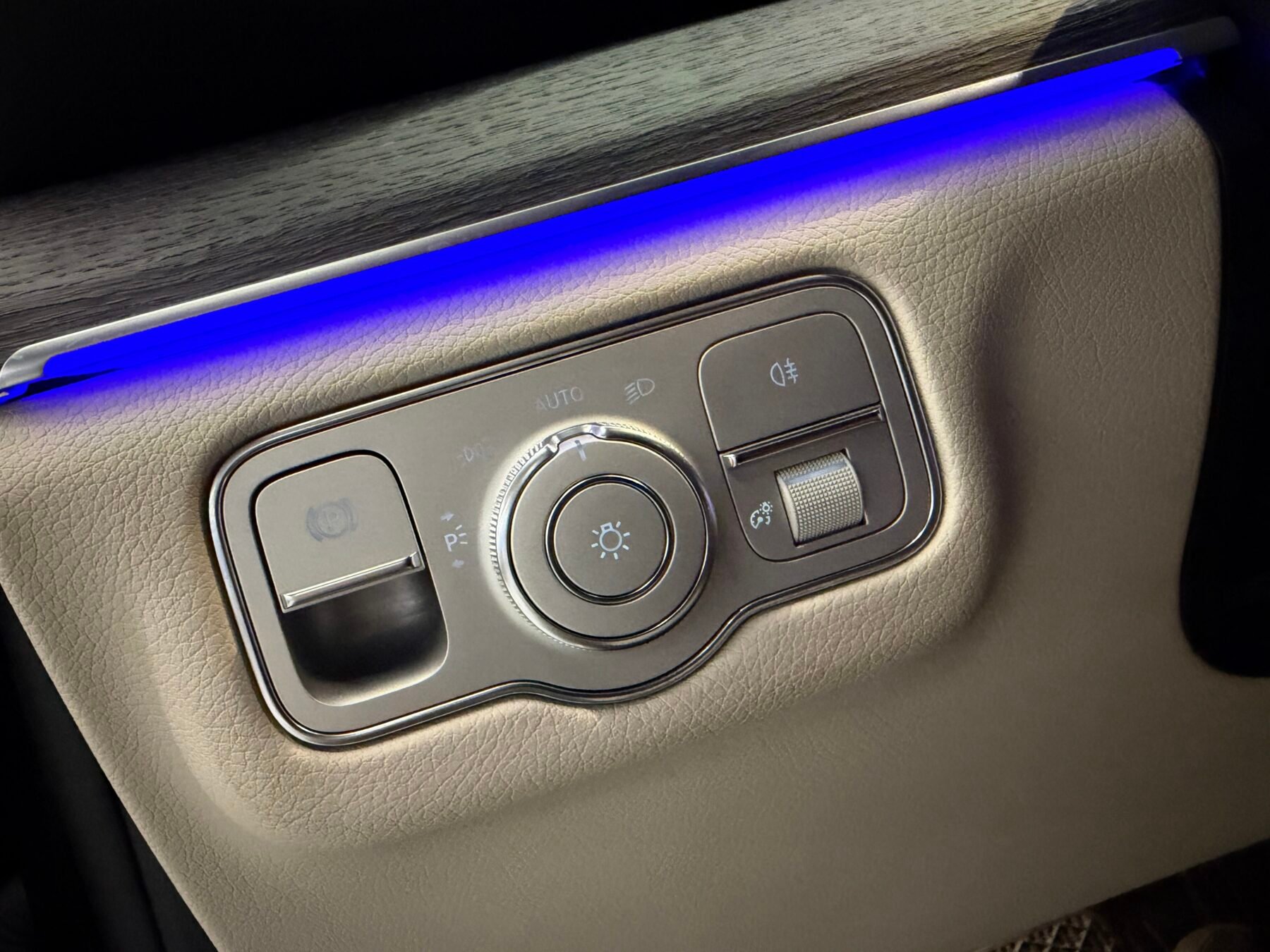 MERCEDES-BENZ MERCEDES-BENZ GLE GLE 300 d 4MATIC Motor MERCEDES CON CADENA