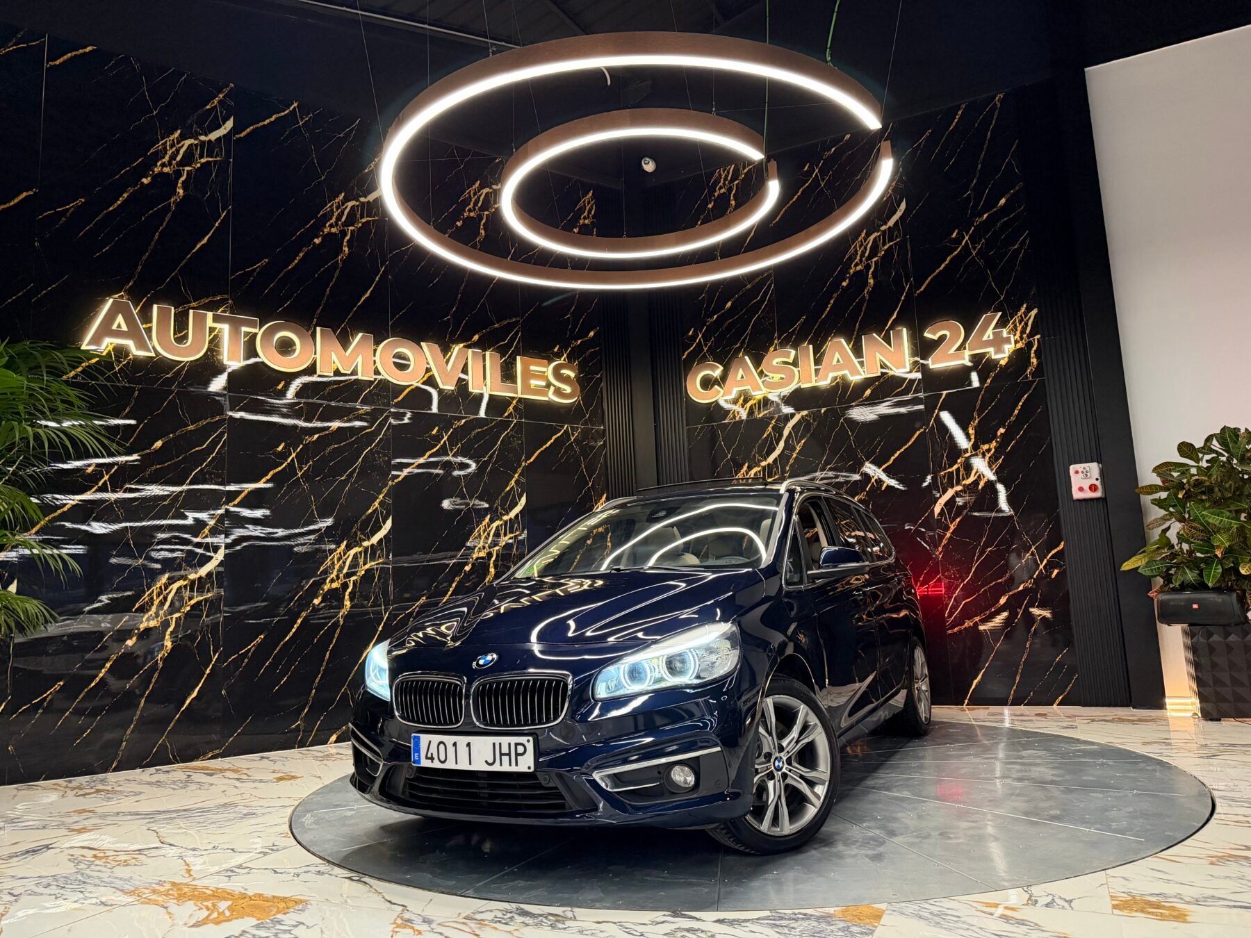 BMW Serie 2 Gran Tourer 2.0d 150CV 7Plazas Mercedes con CADENA