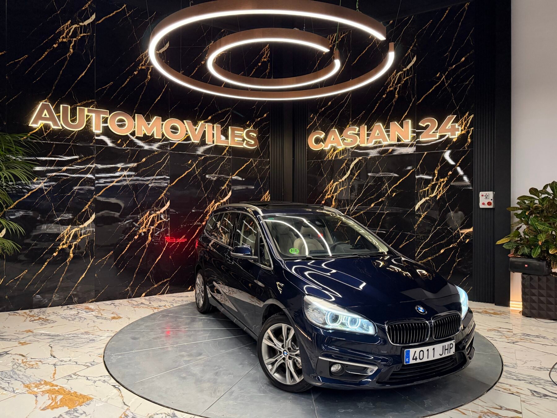 BMW Serie 2 Gran Tourer 2.0d 150CV 7Plazas Mercedes con CADENA