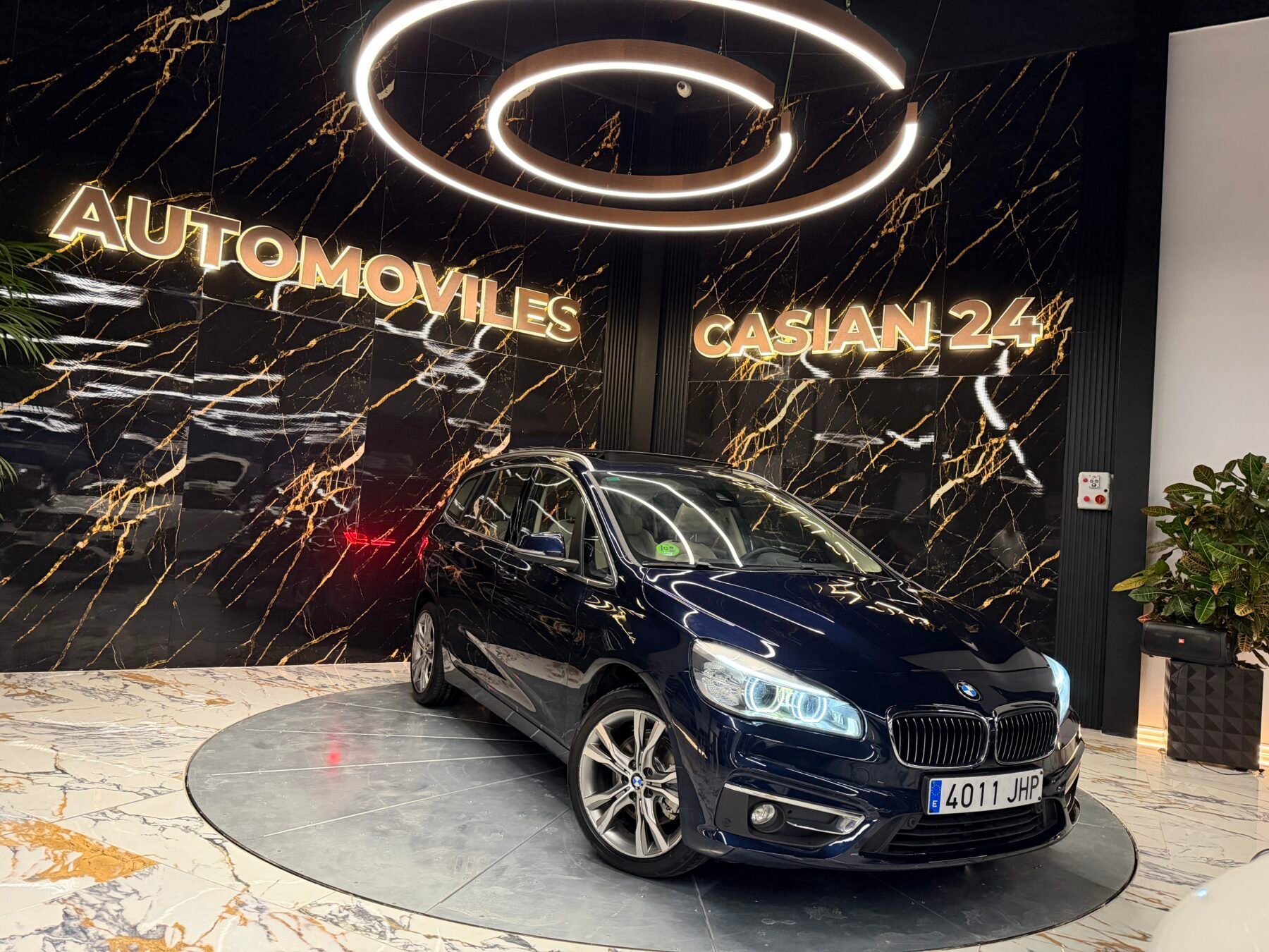 BMW Serie 2 Gran Tourer 2.0d 150CV 7Plazas Mercedes con CADENA