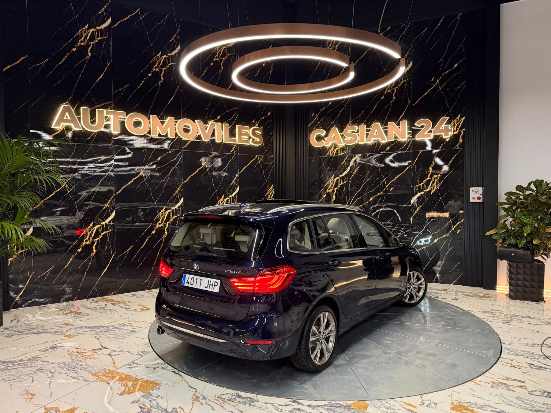 BMW Serie 2 Gran Tourer 2.0d 150CV 7Plazas Mercedes con CADENA