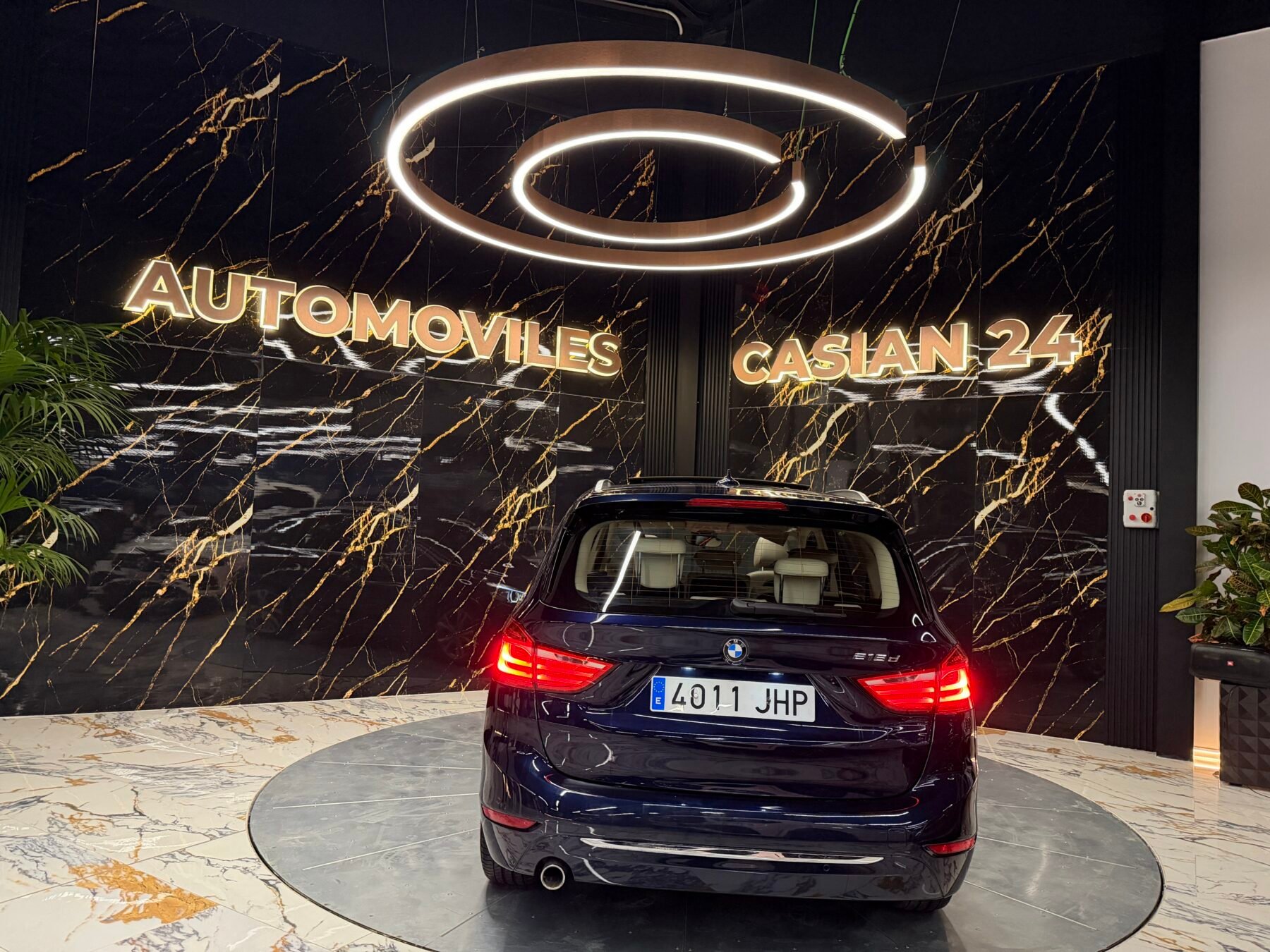 BMW Serie 2 Gran Tourer 2.0d 150CV 7Plazas Mercedes con CADENA