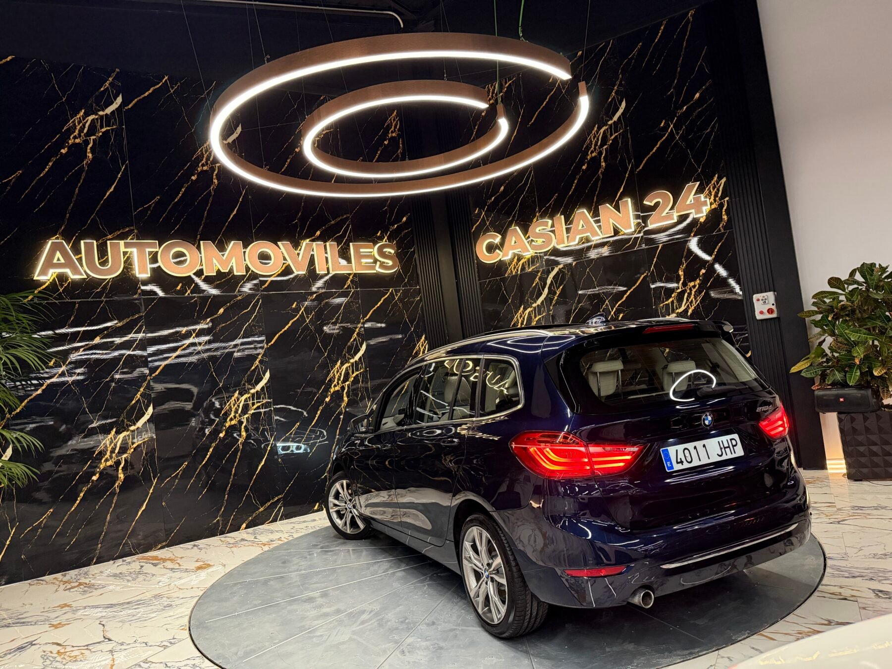 BMW Serie 2 Gran Tourer 2.0d 150CV 7Plazas Mercedes con CADENA